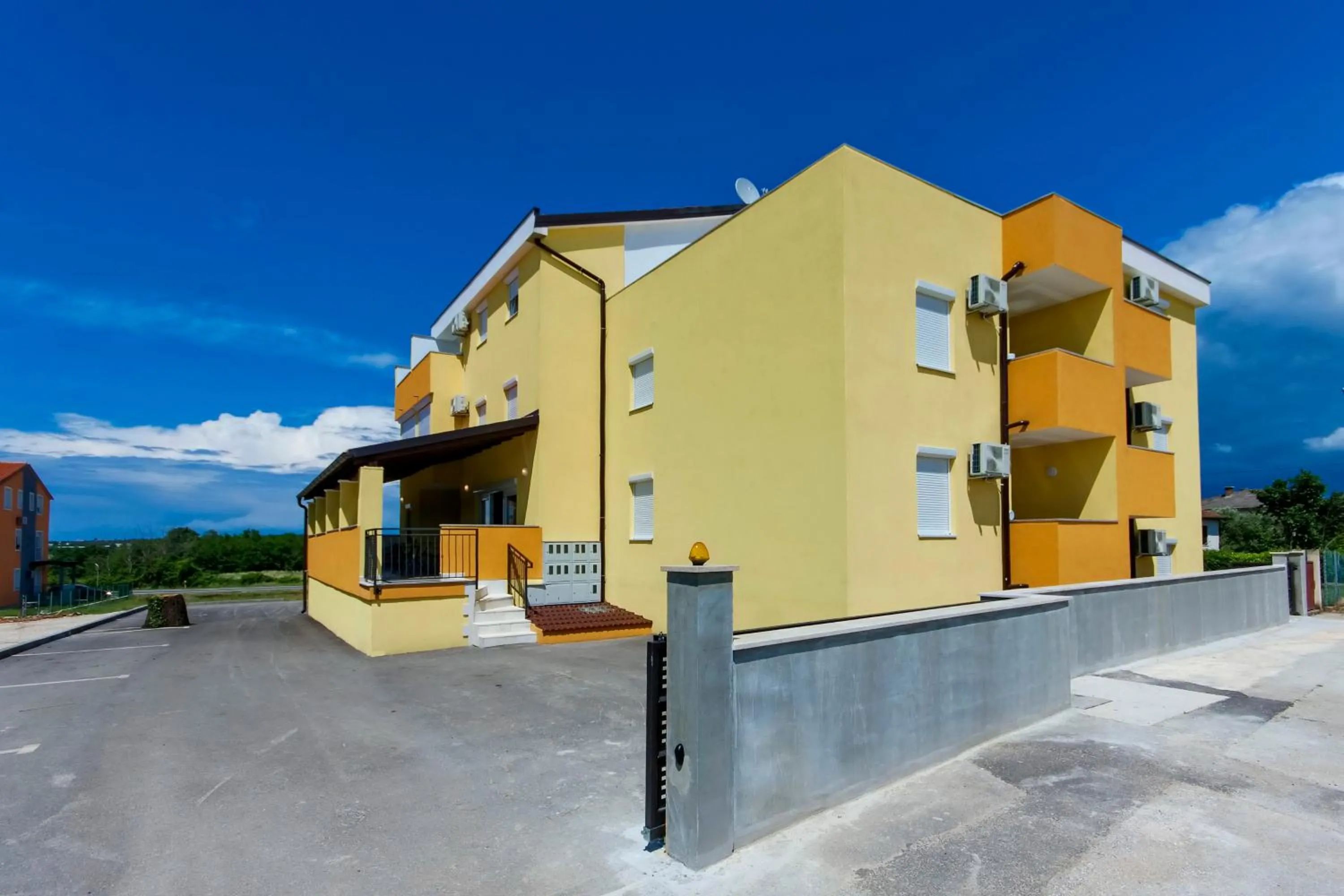Facade/entrance in Apartments Finida Umag