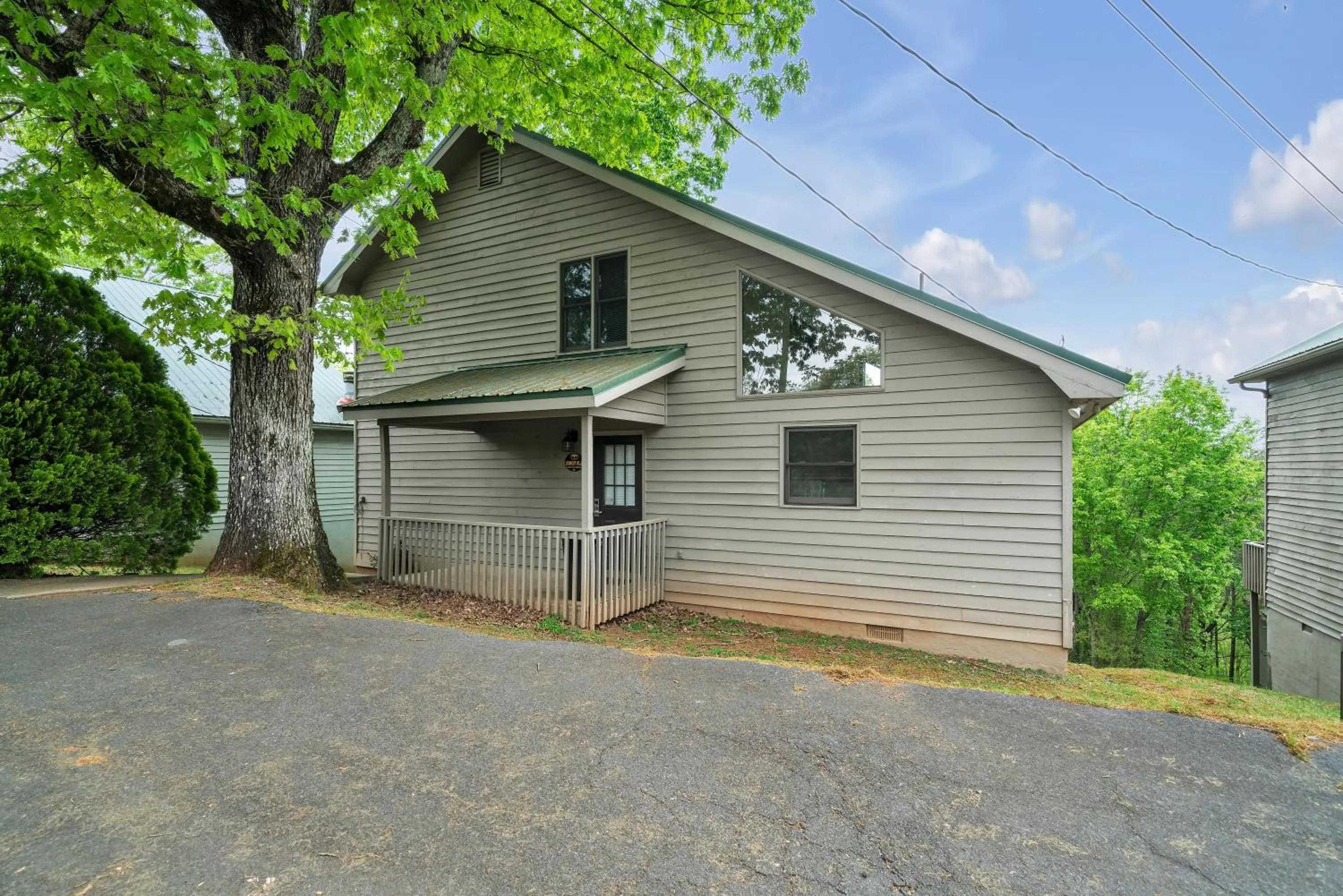 Property building in Coosawattee River Resort