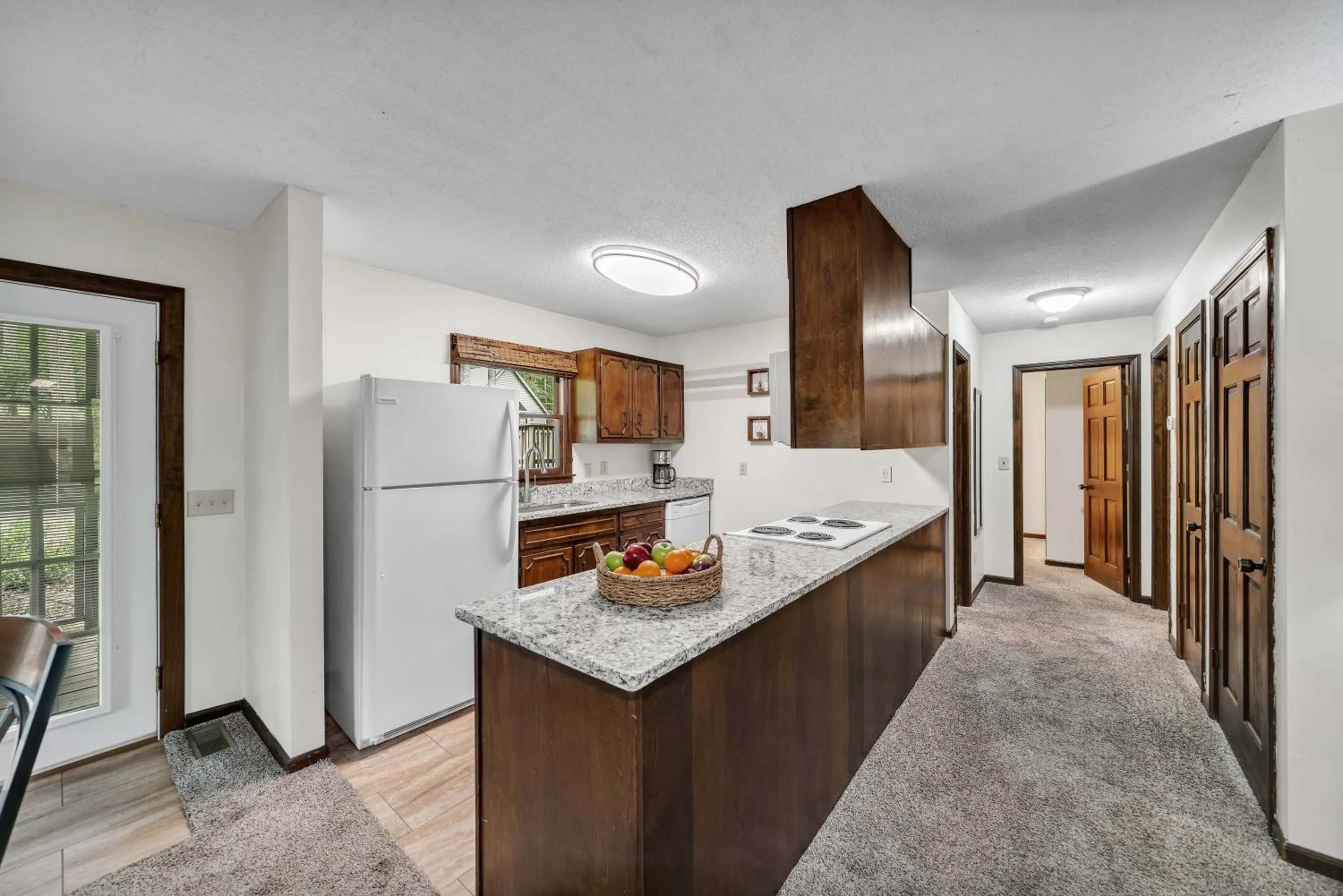 Kitchen or kitchenette in Coosawattee River Resort