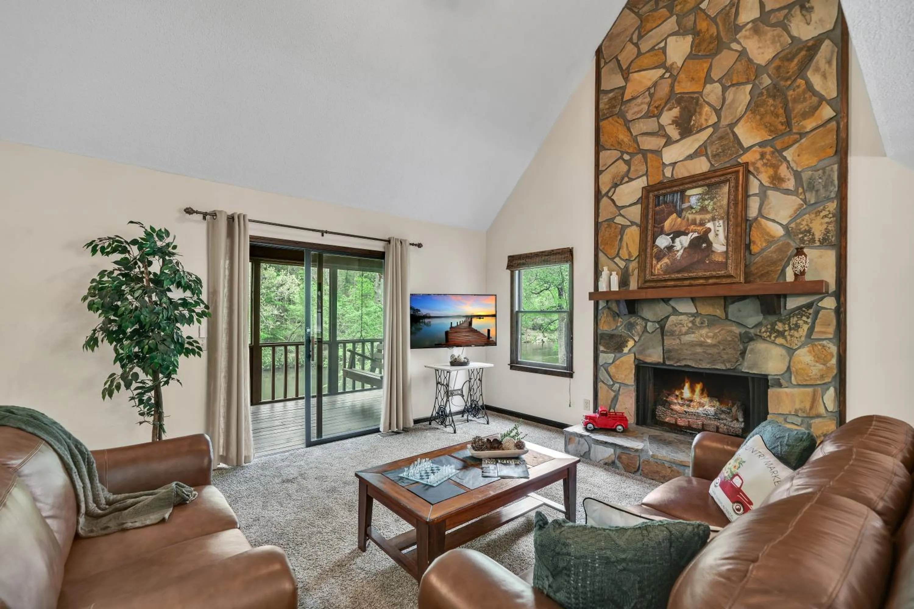 Patio in Coosawattee River Resort