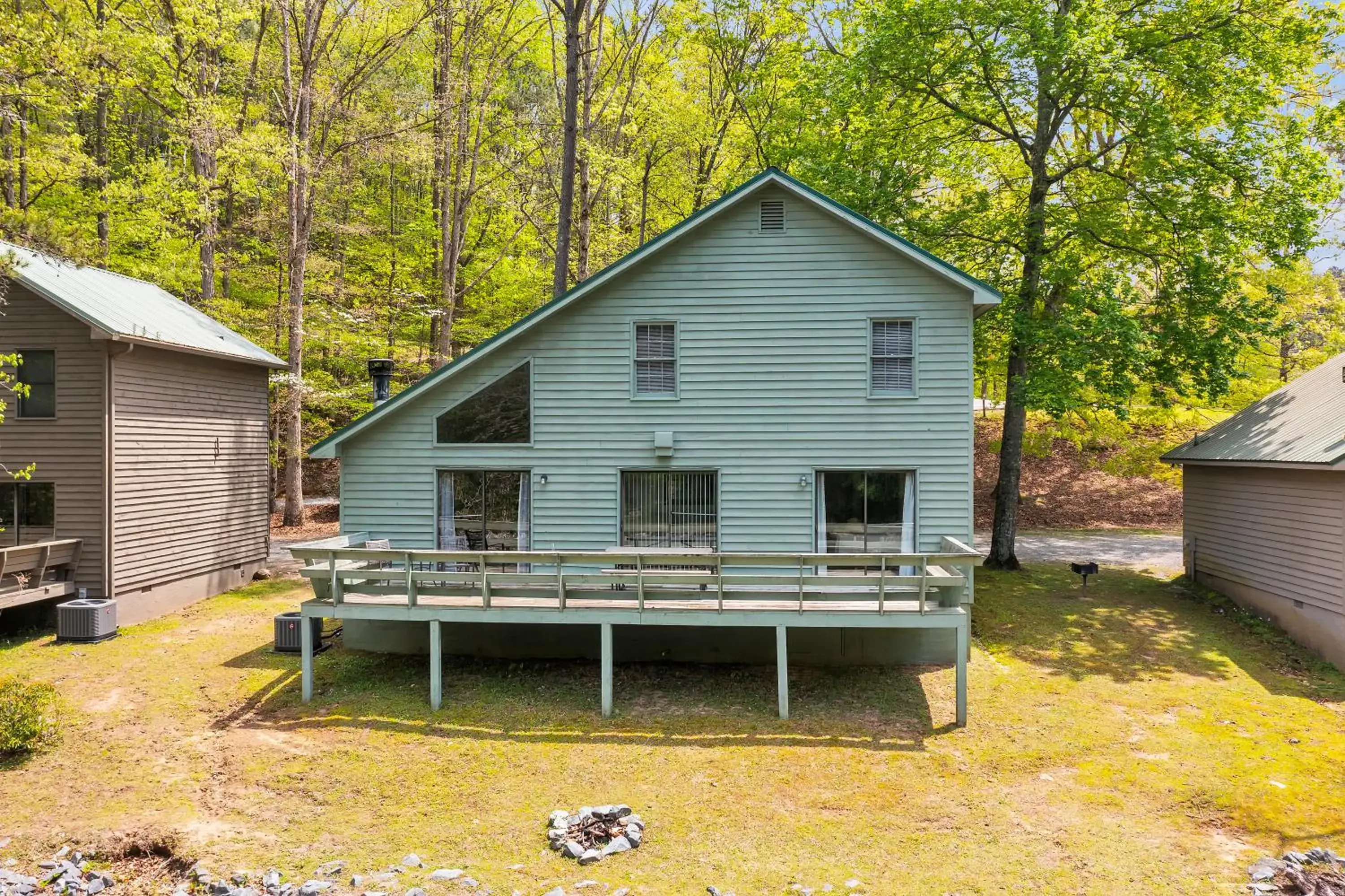 Property building in Coosawattee River Resort Property building in Coosawattee River Resort