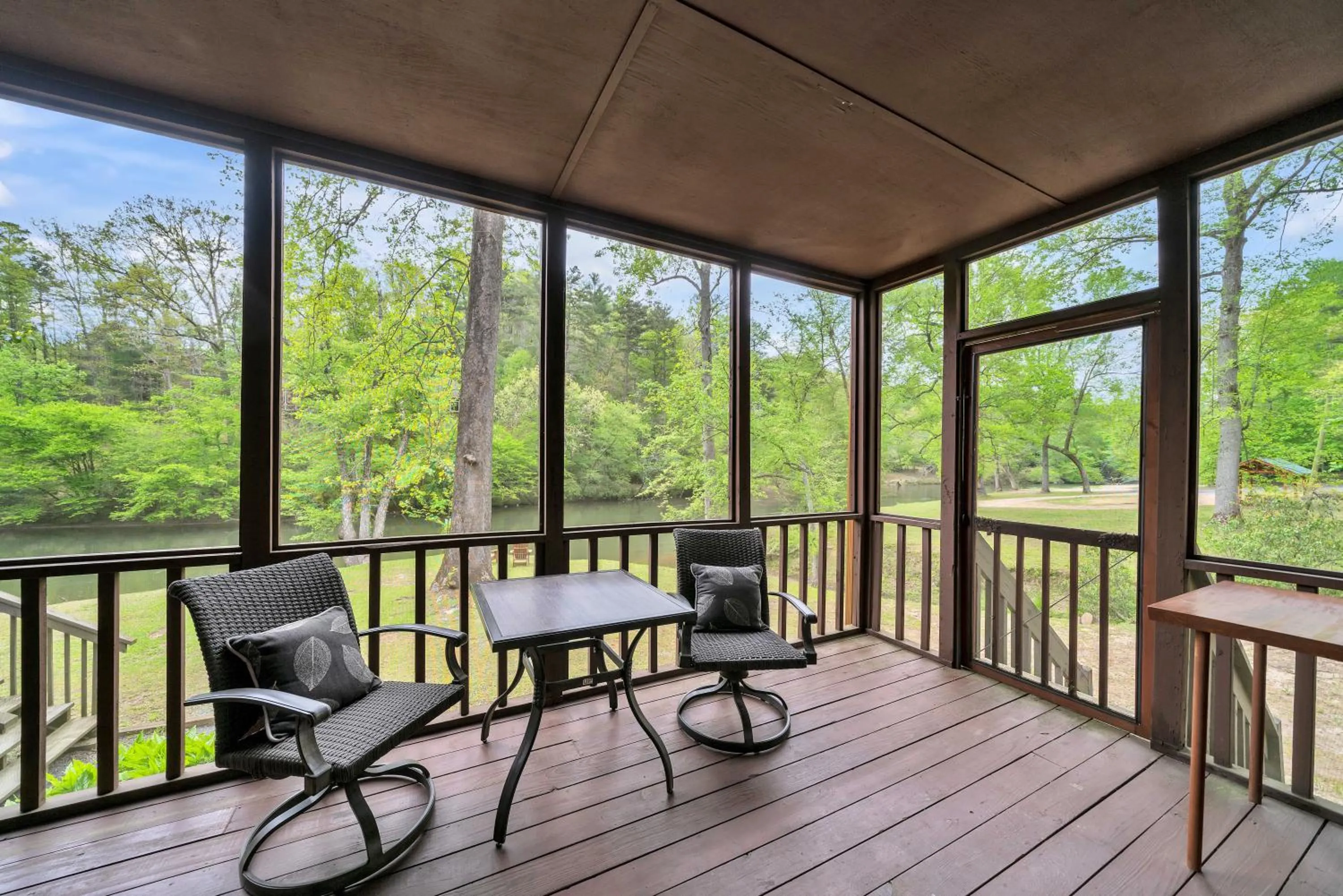 Balcony/Terrace in Coosawattee River Resort