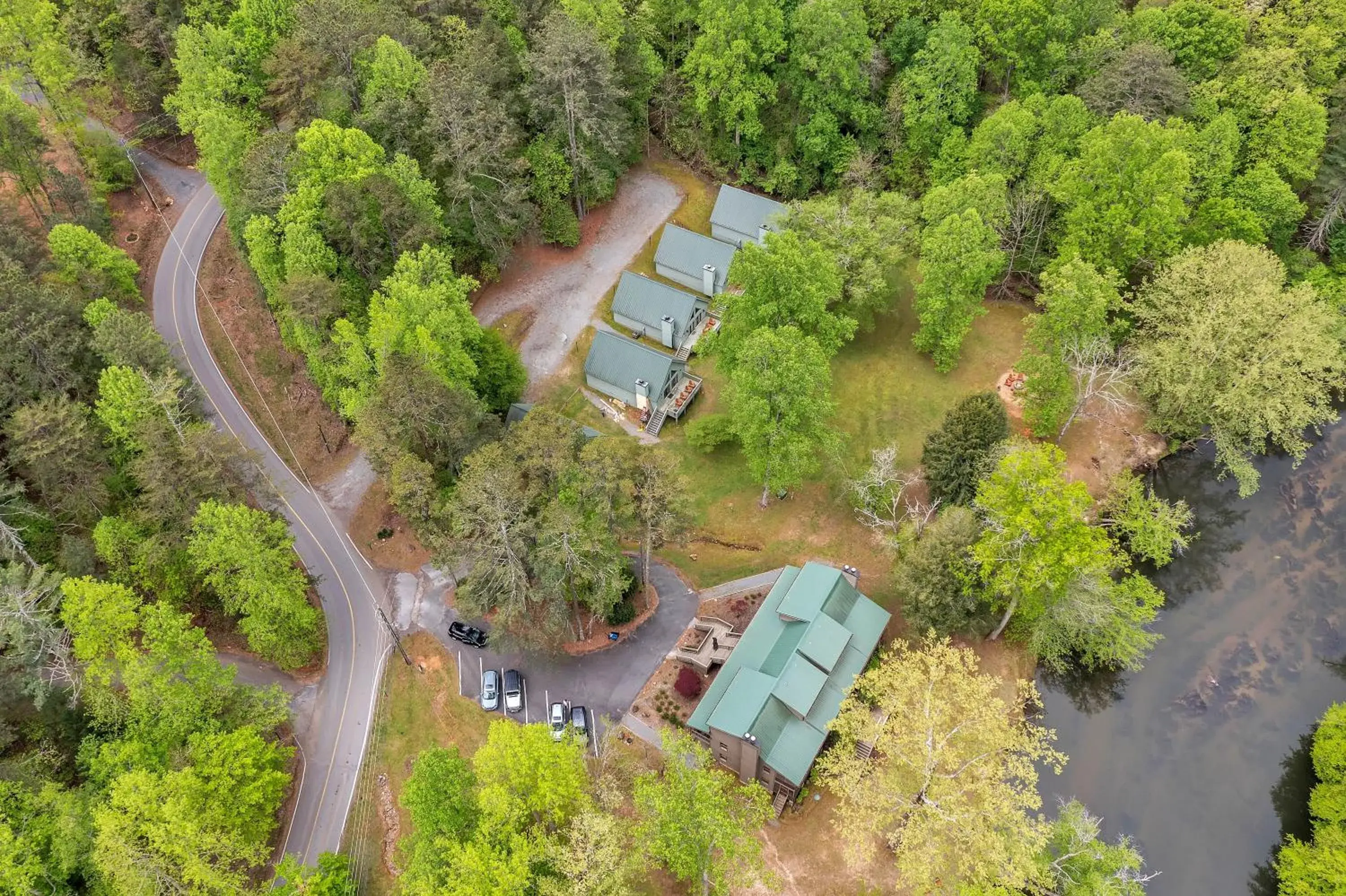 Property building in Coosawattee River Resort Property building in Coosawattee River Resort