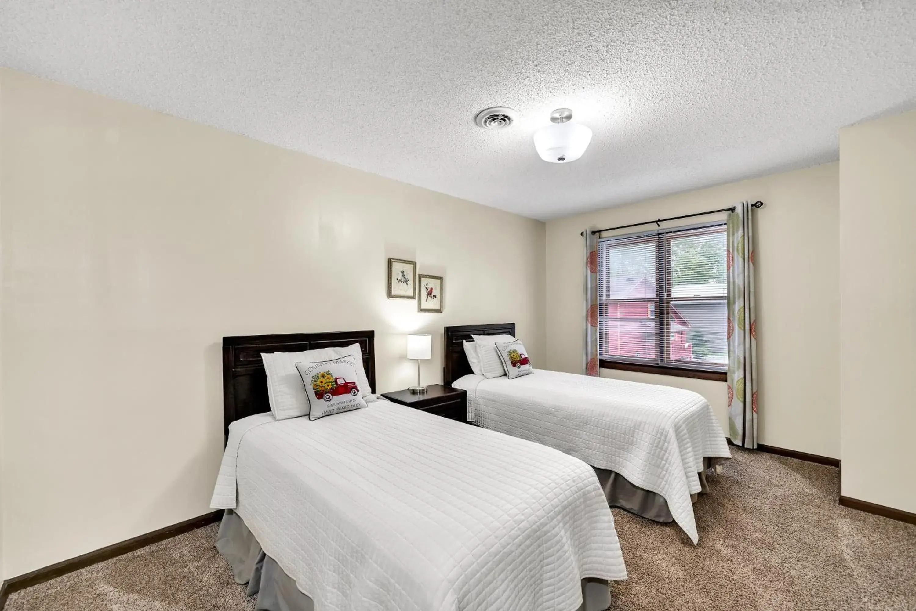 Bed in Coosawattee River Resort Bed in Coosawattee River Resort