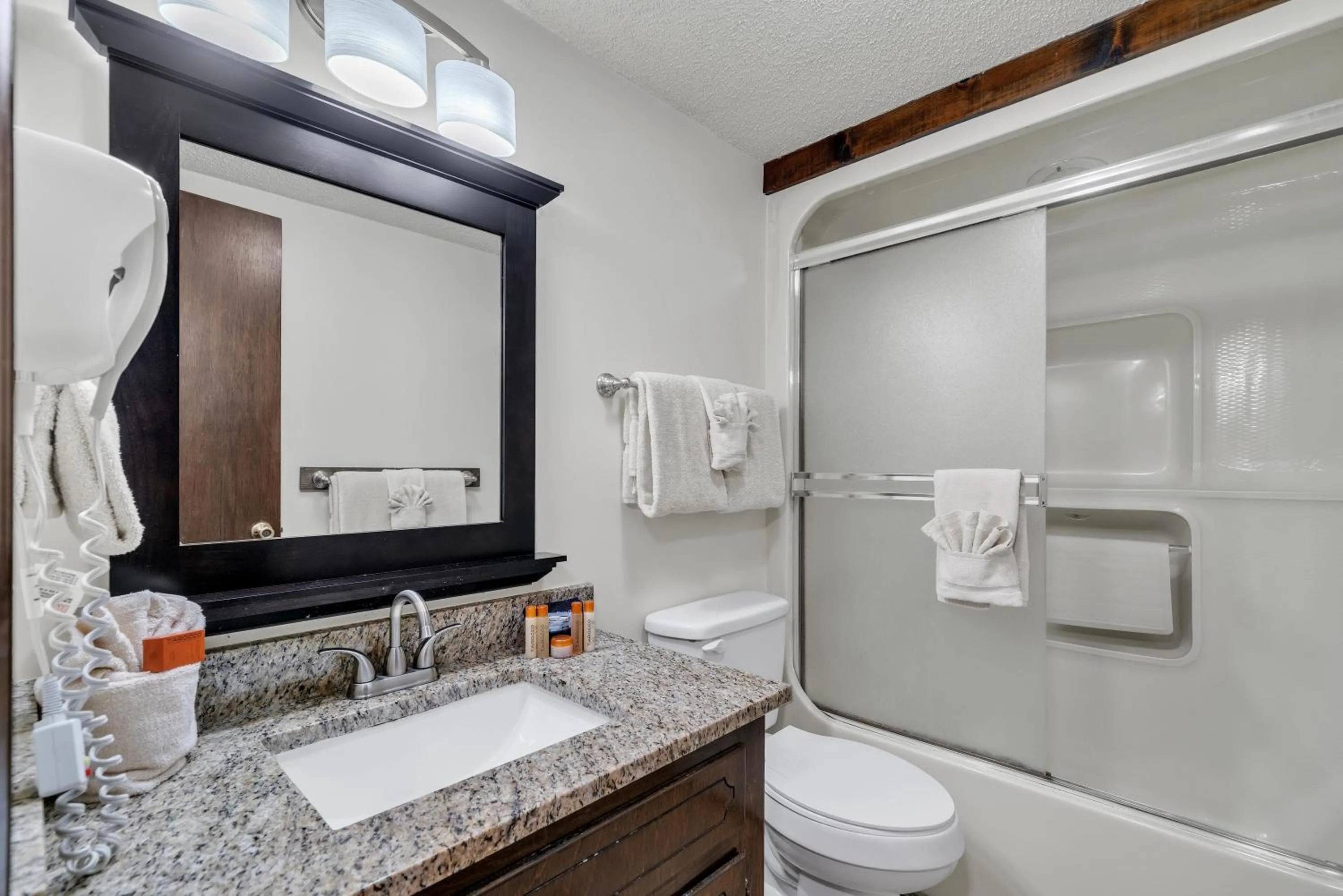 Shower in Coosawattee River Resort