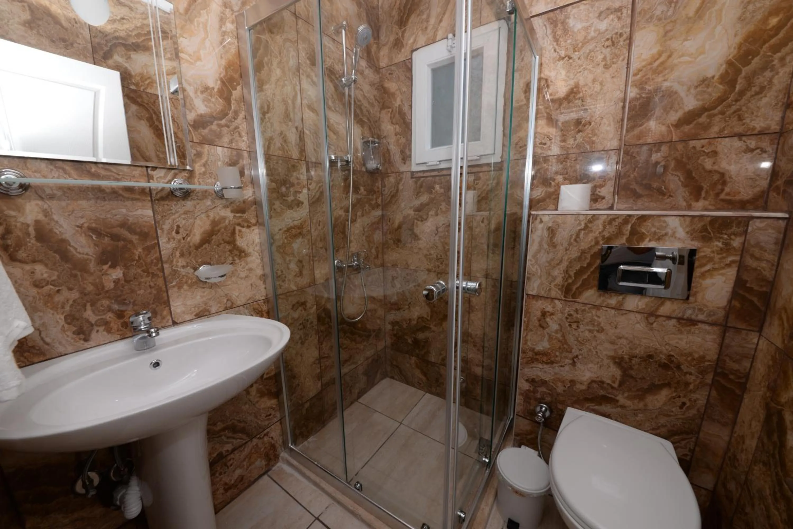 Bathroom in Neruda Hotel