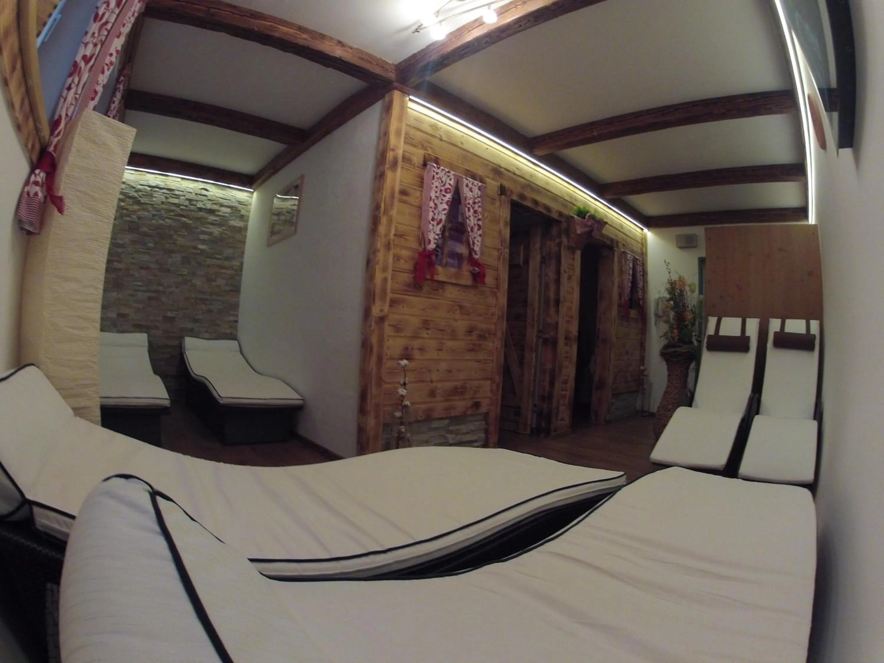Sauna, Bed in Hotel Hörlgut