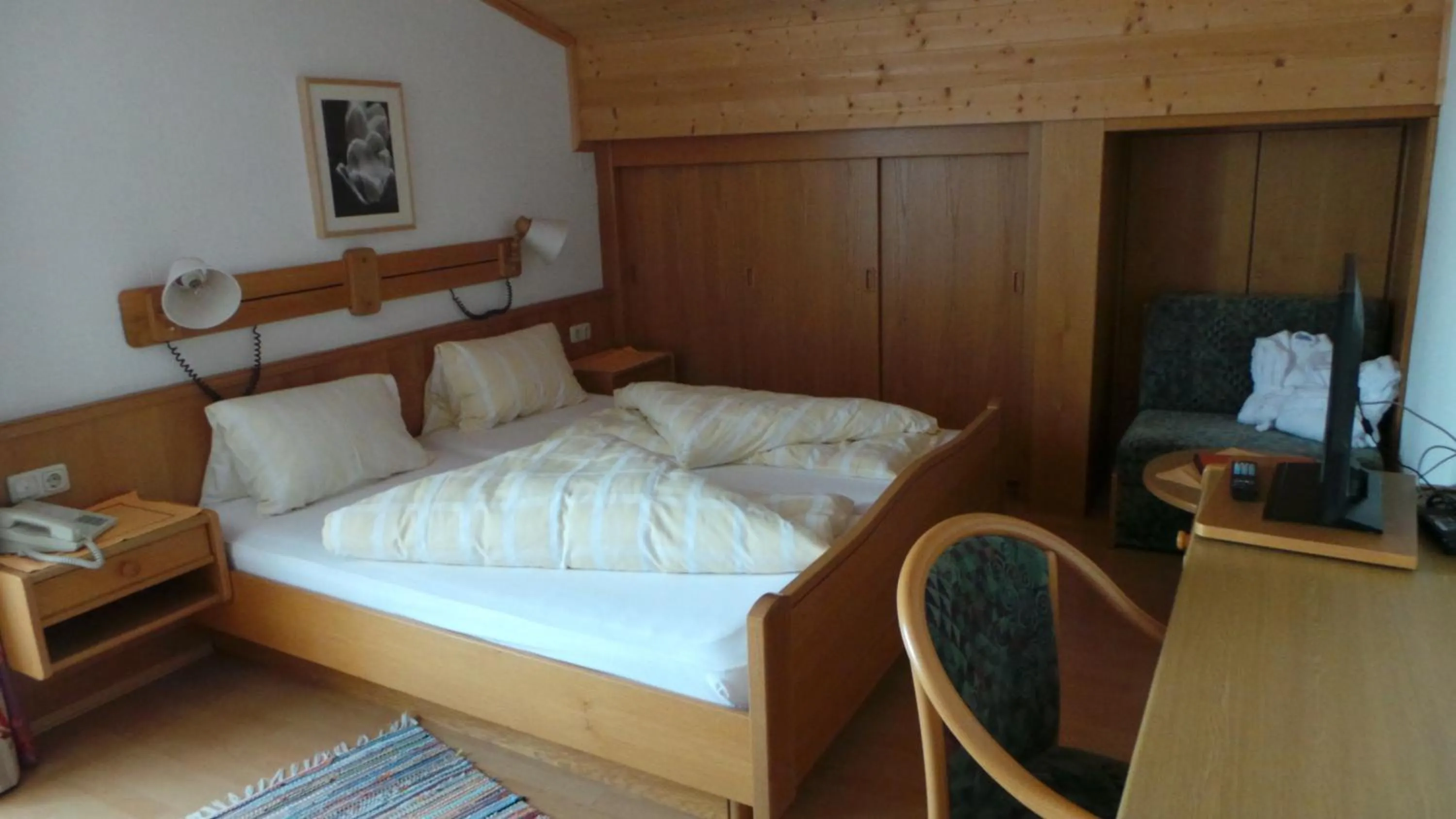 Photo of the whole room, Bed in Hotel Hörlgut
