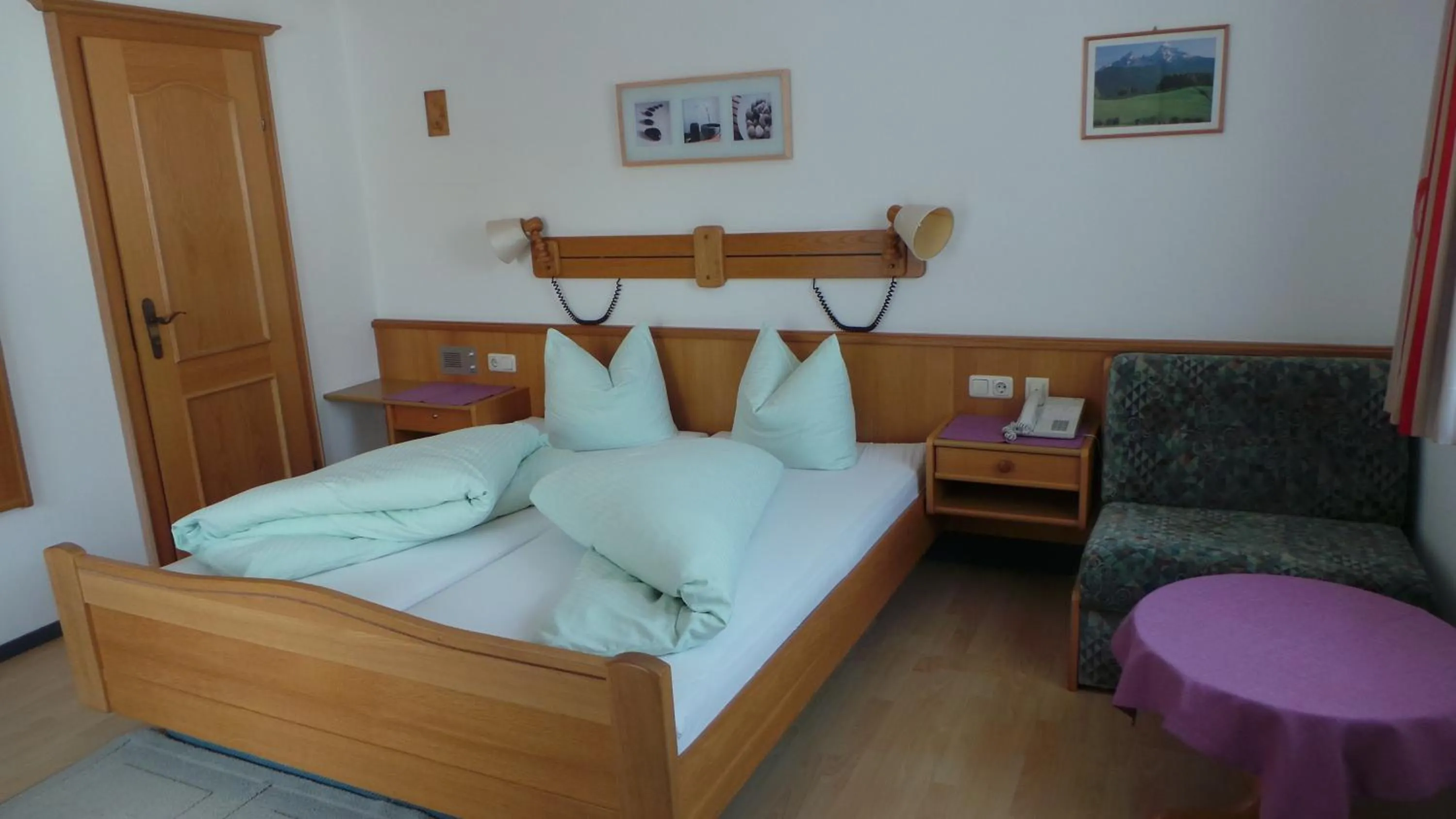 Photo of the whole room, Bed in Hotel Hörlgut