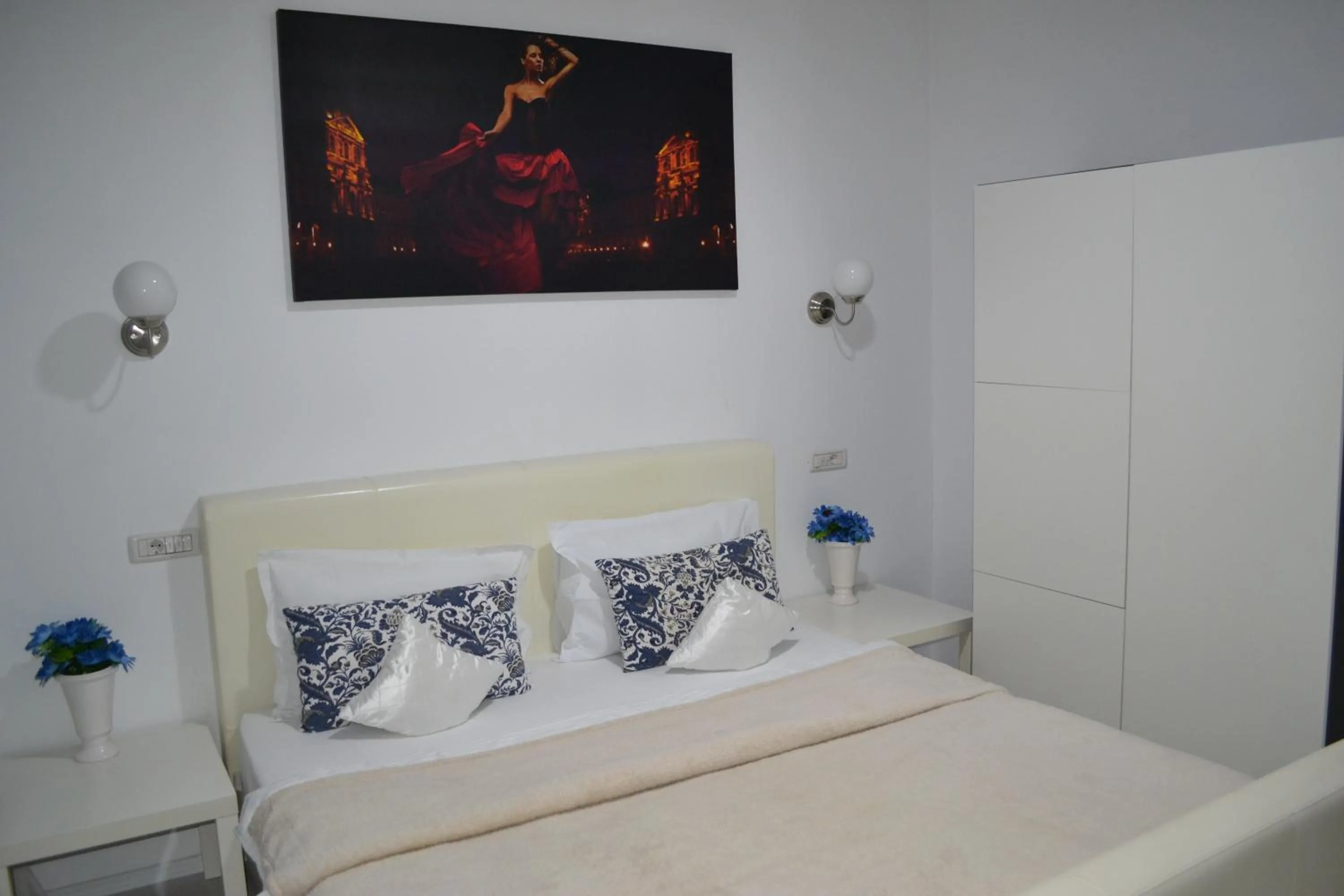 Bed in City Park Residence