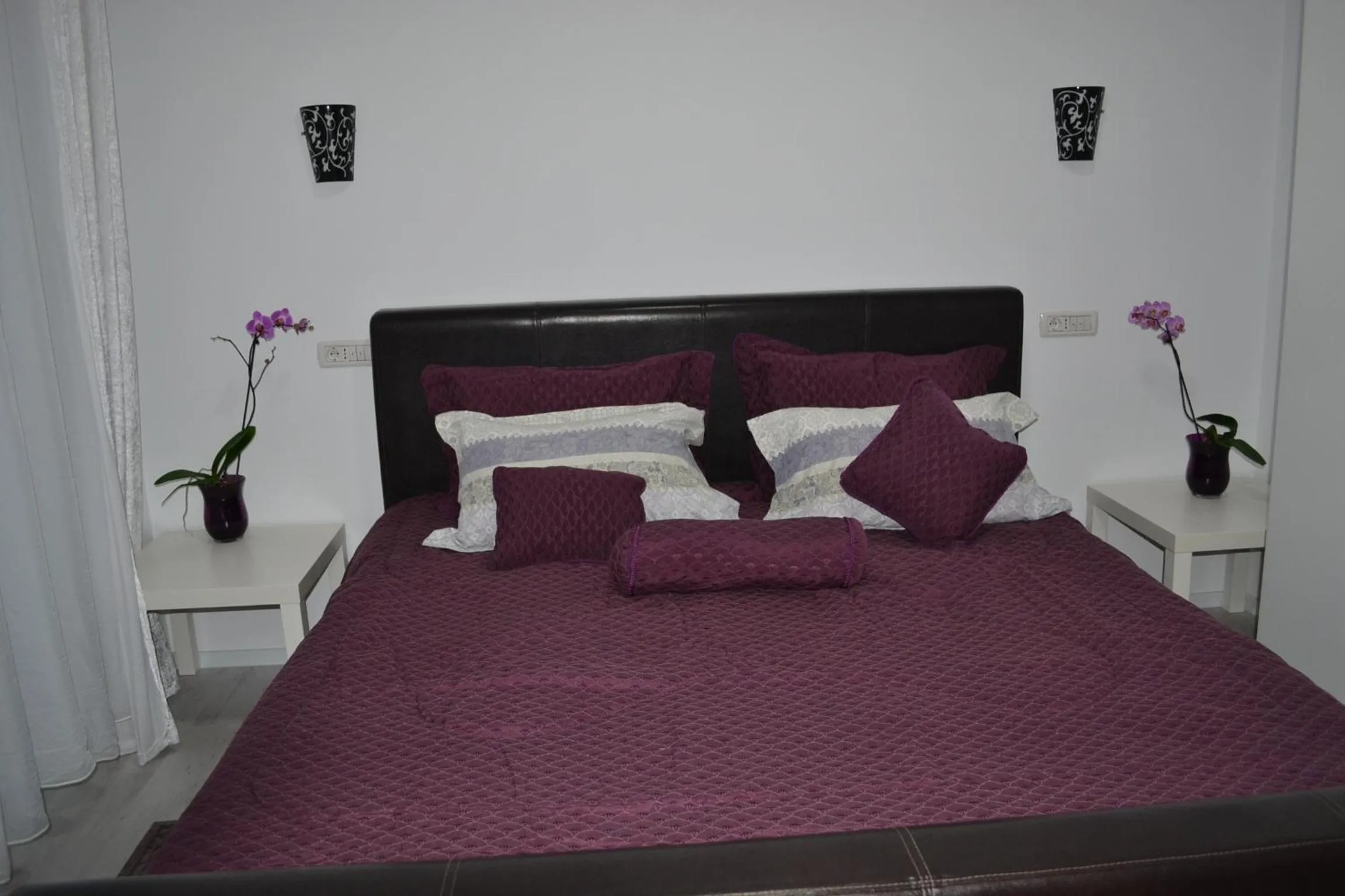 Bed in City Park Residence