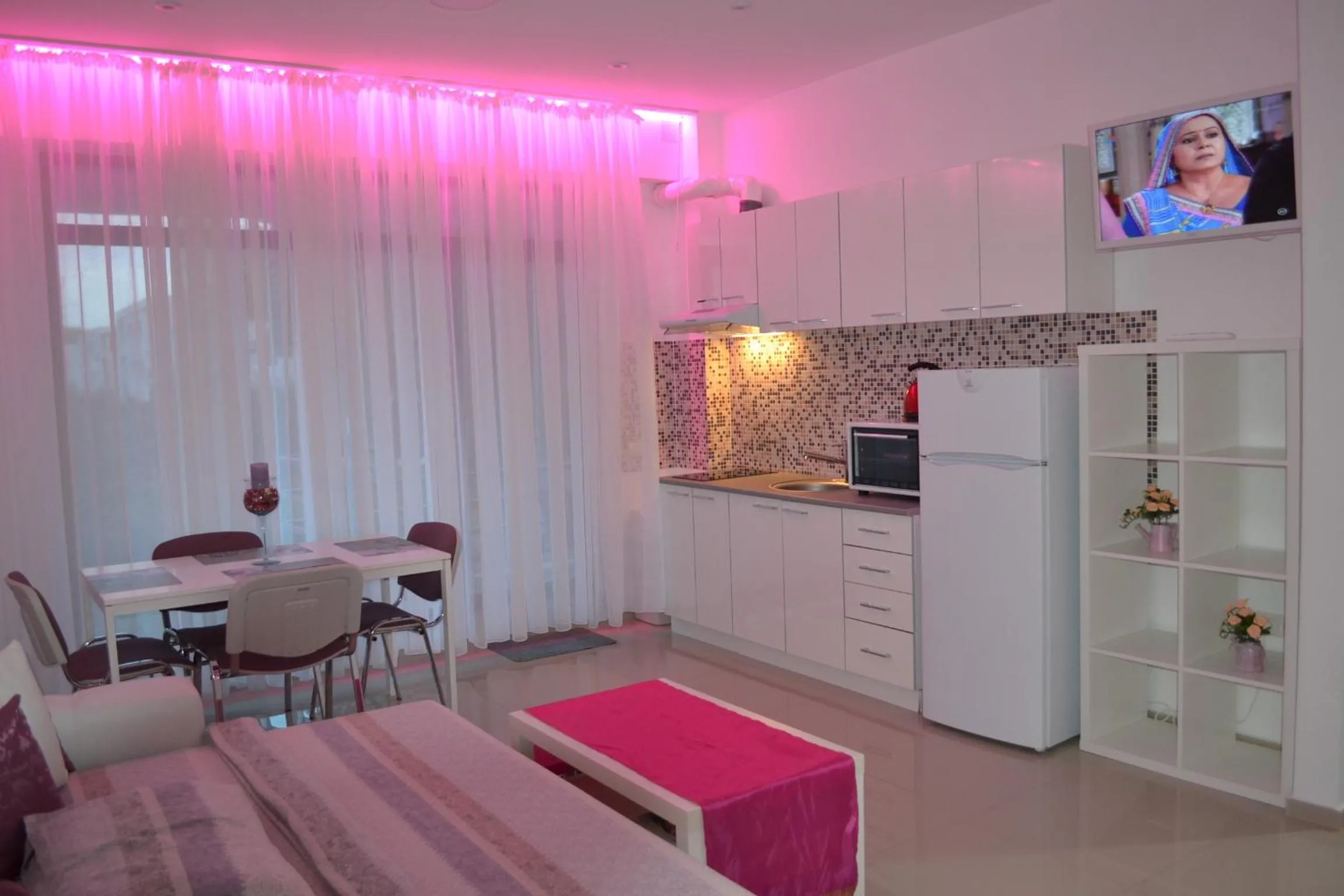 Communal lounge/ TV room in City Park Residence