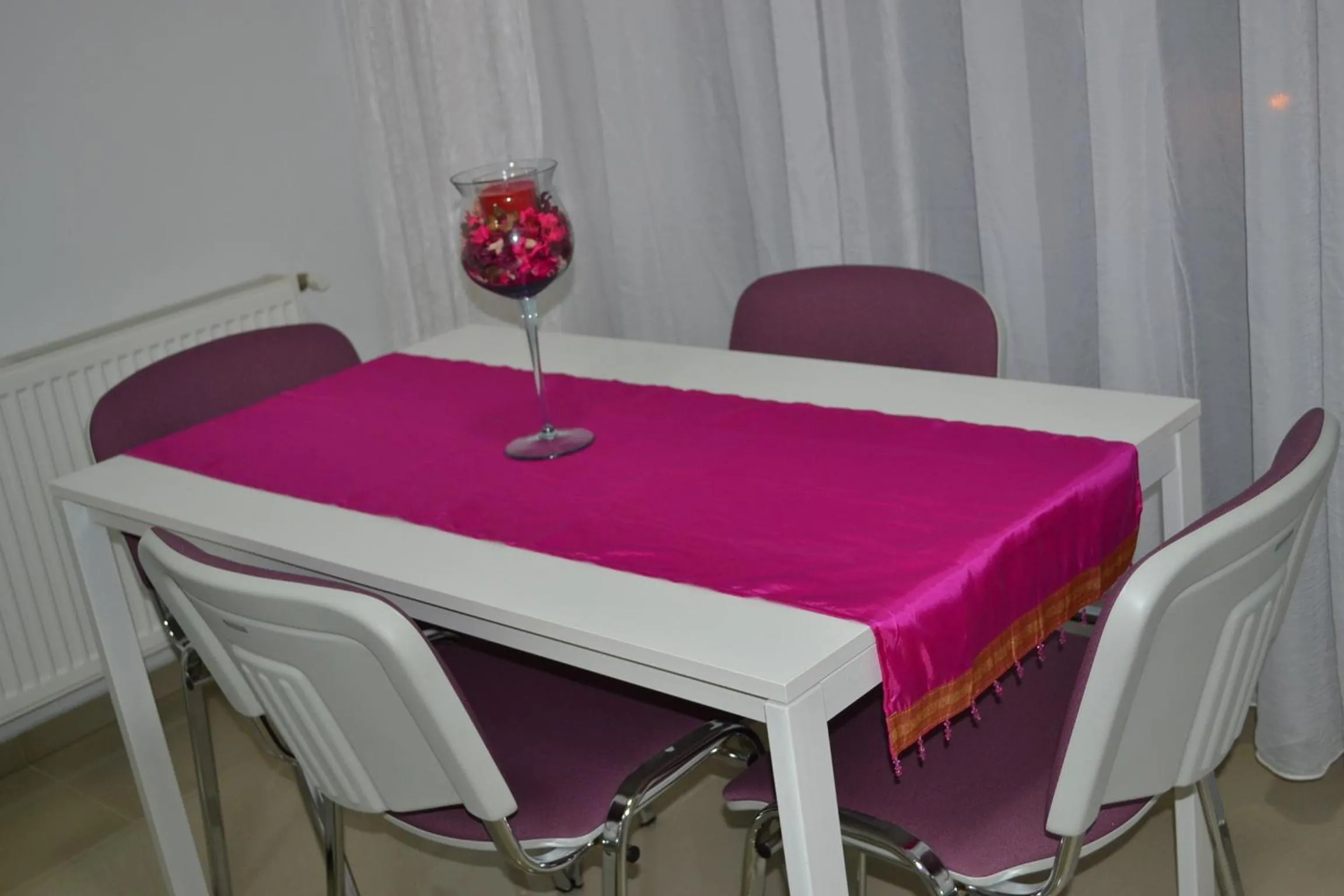 Dining area in City Park Residence