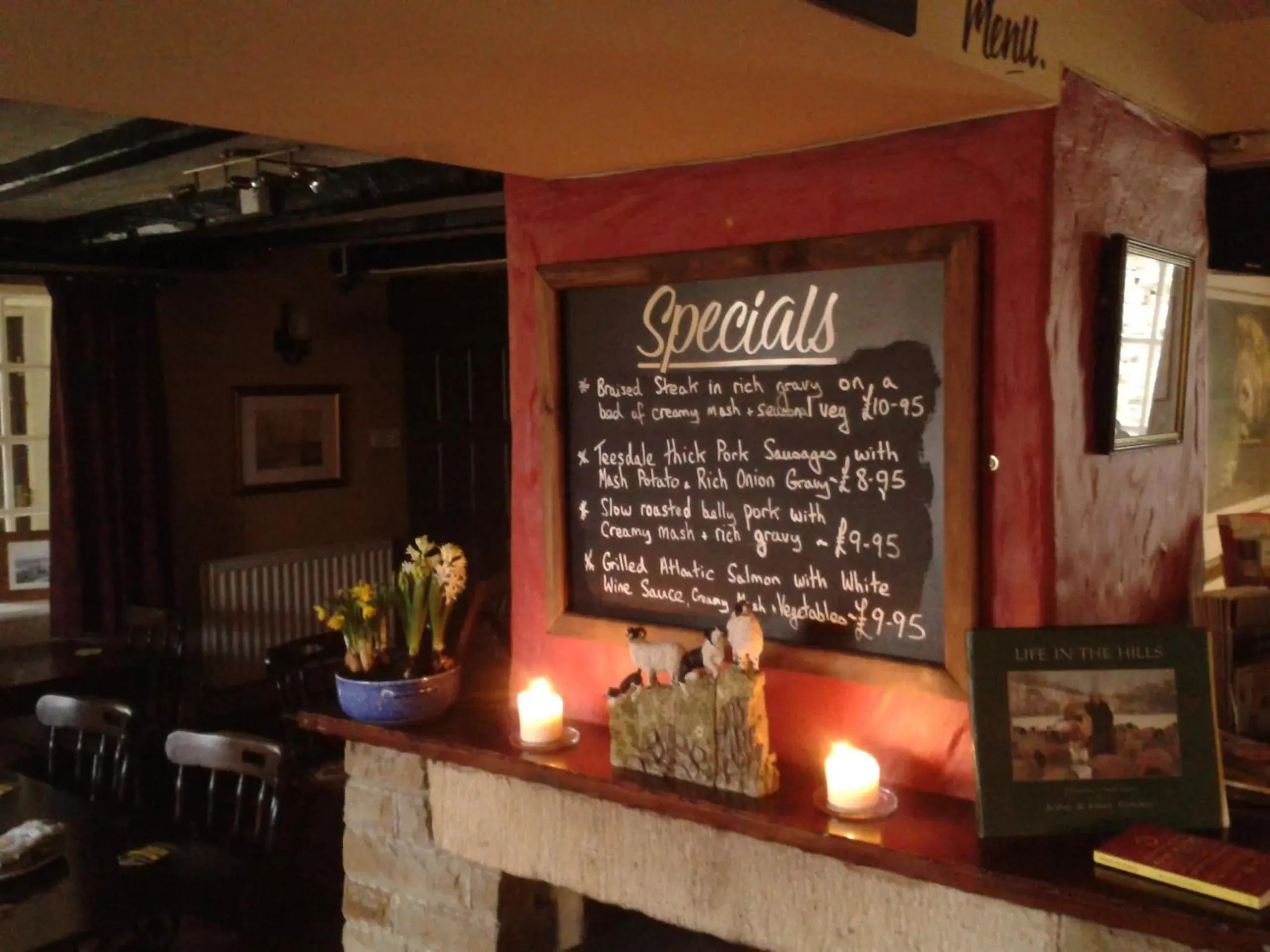 Food and drinks in Old Coach House At The Golden Lion Food and drinks in Old Coach House At The Golden Lion