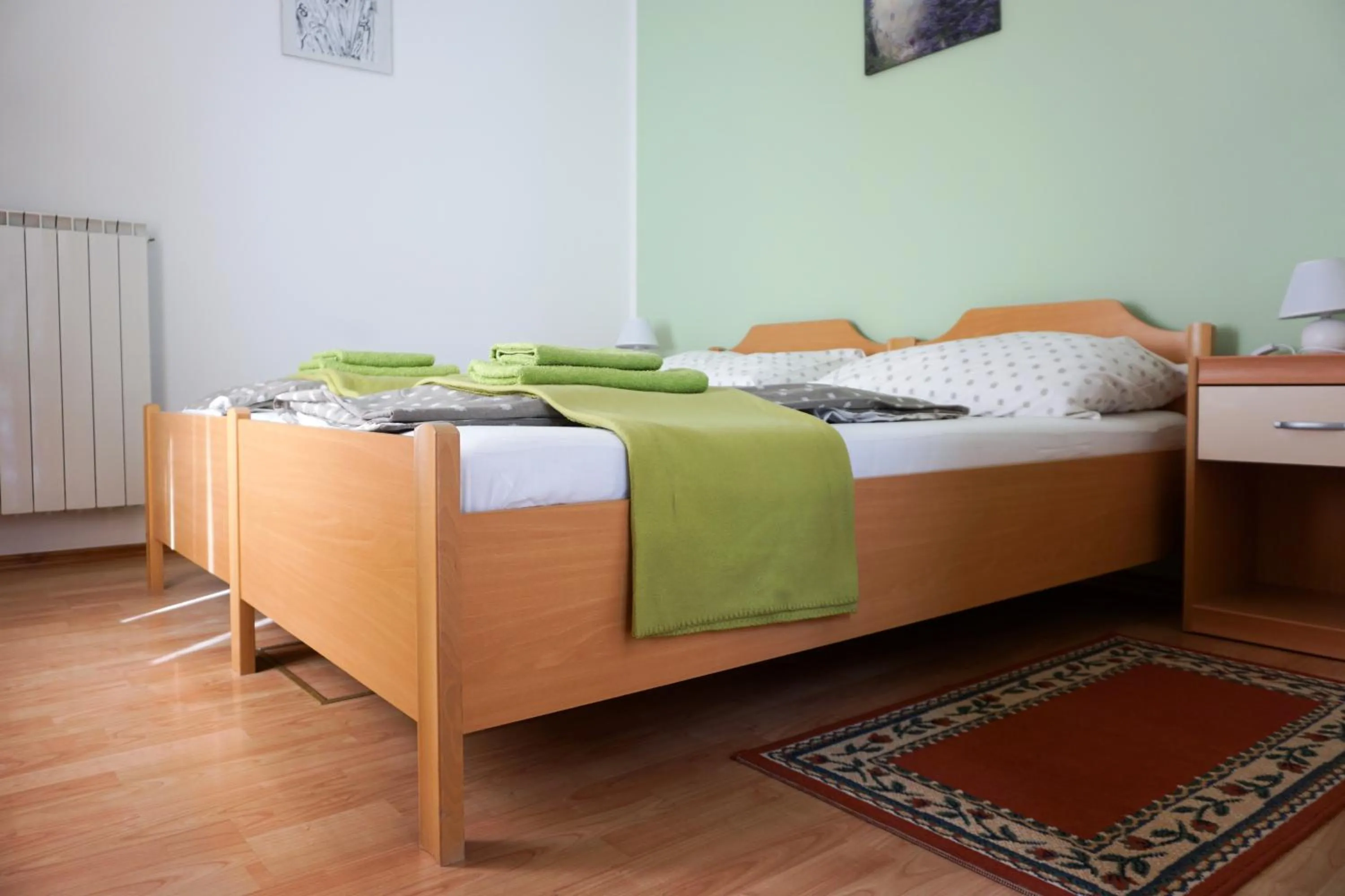 TV and multimedia, Bed in Apartments Kravanja