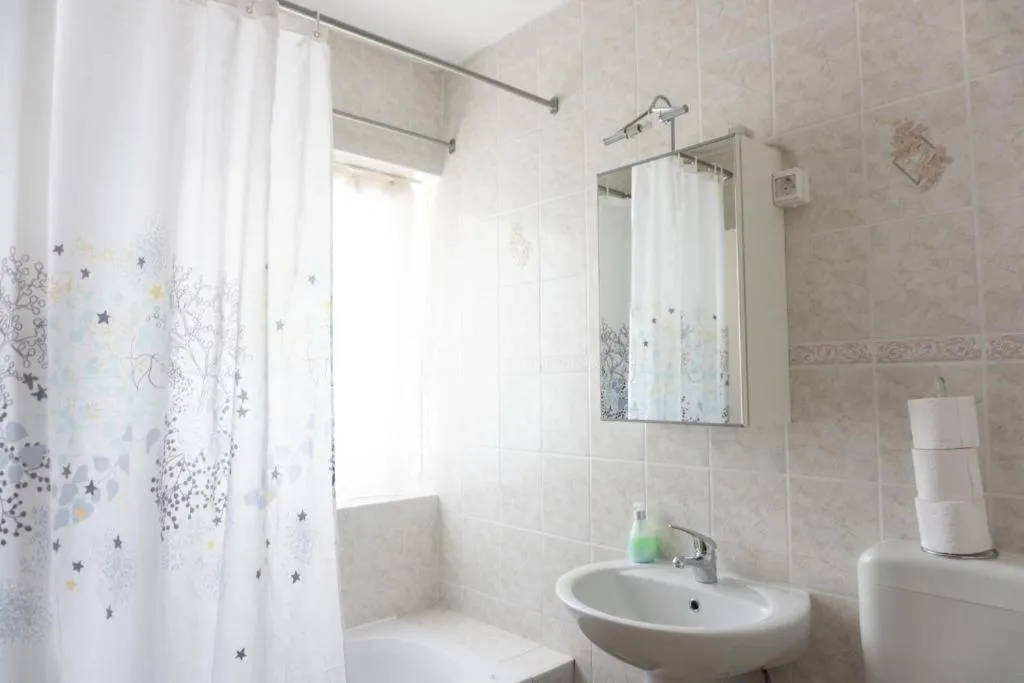 Toilet in Apartments Kravanja
