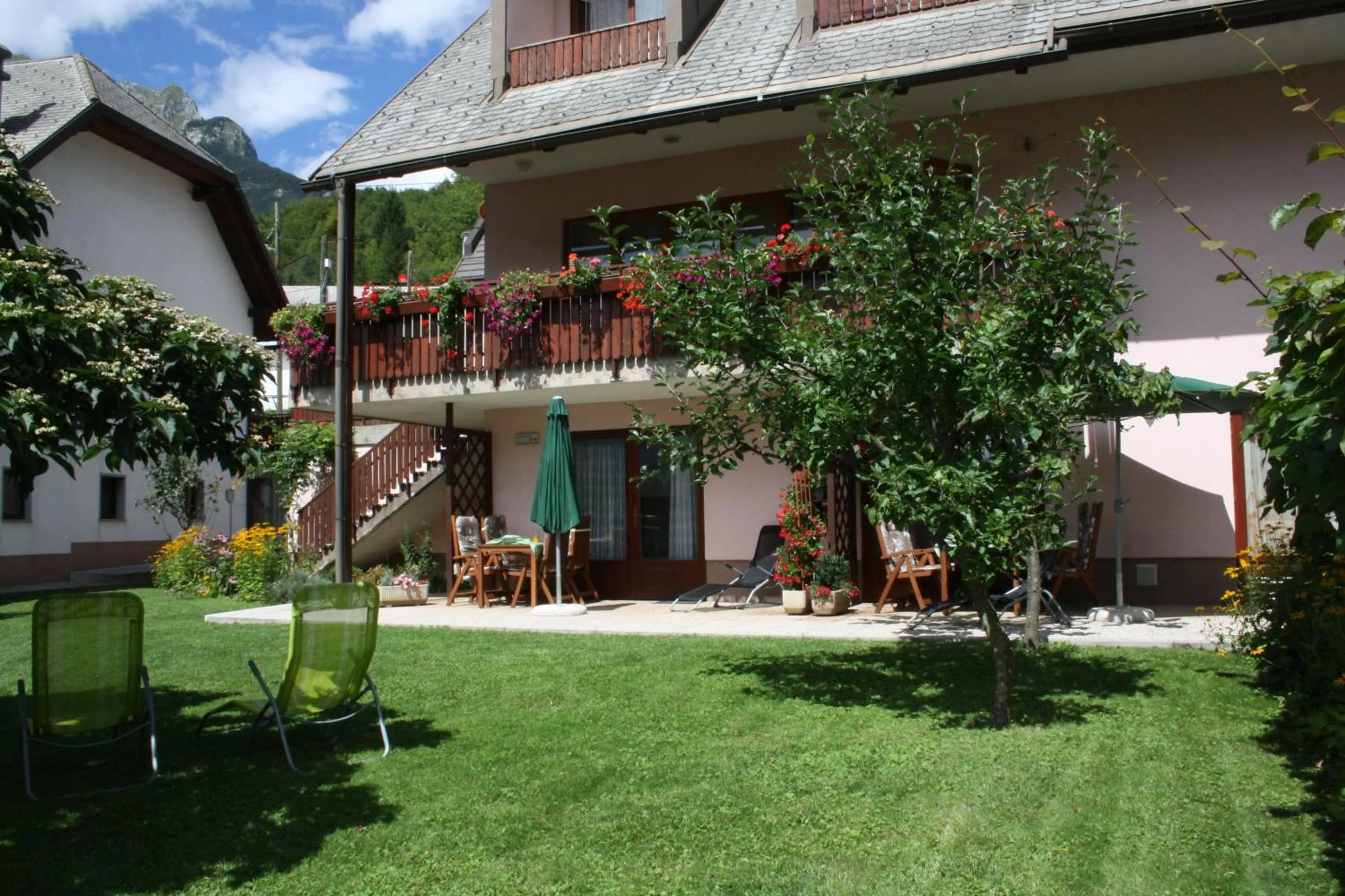 Property building in Apartments Kravanja