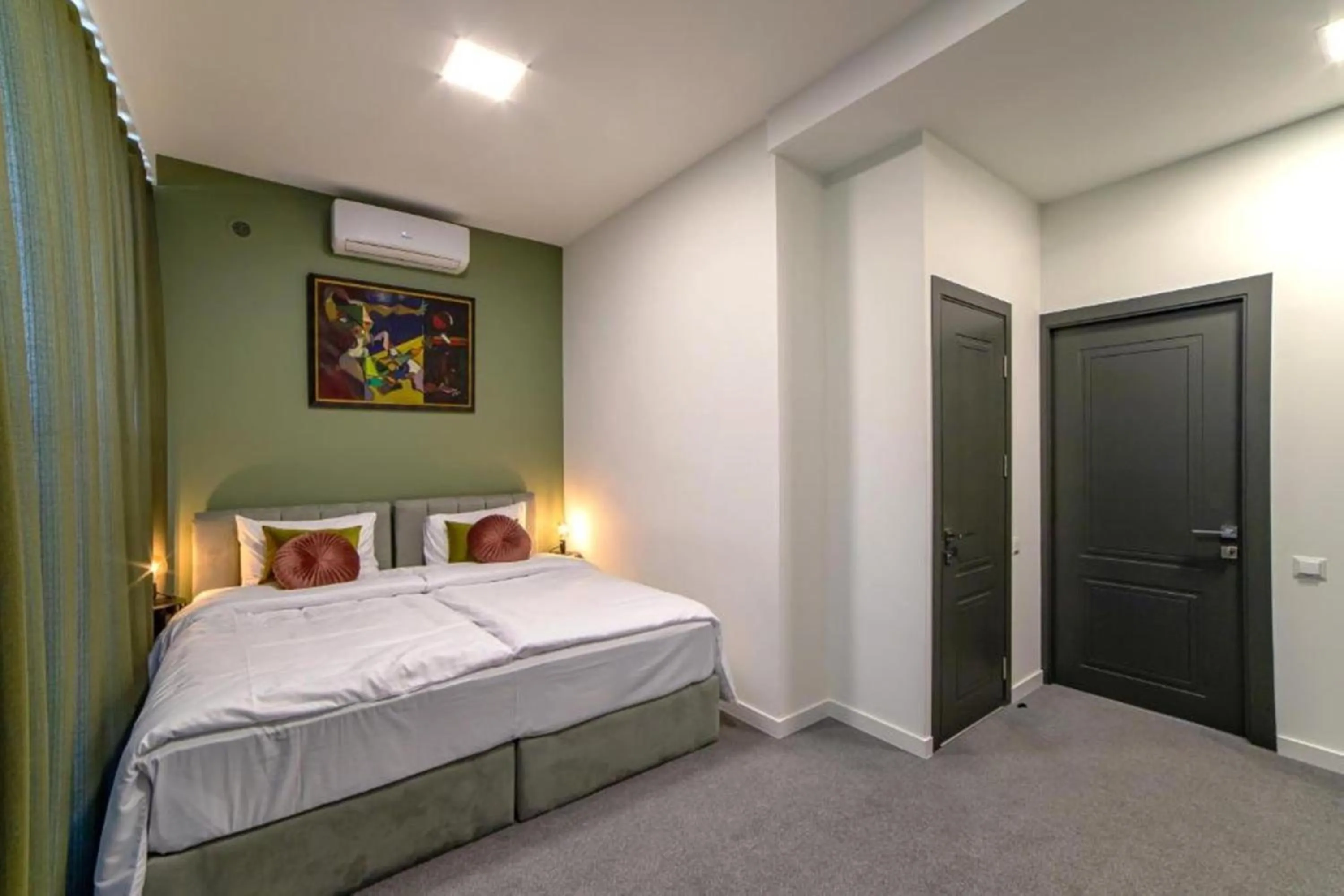 Bed in Benefice Hotel Yerevan-通緝