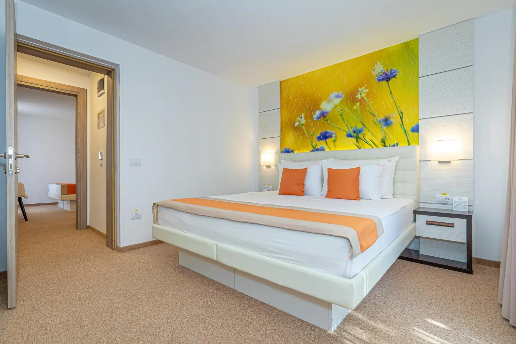 Bedroom, Bed in Mera Resort