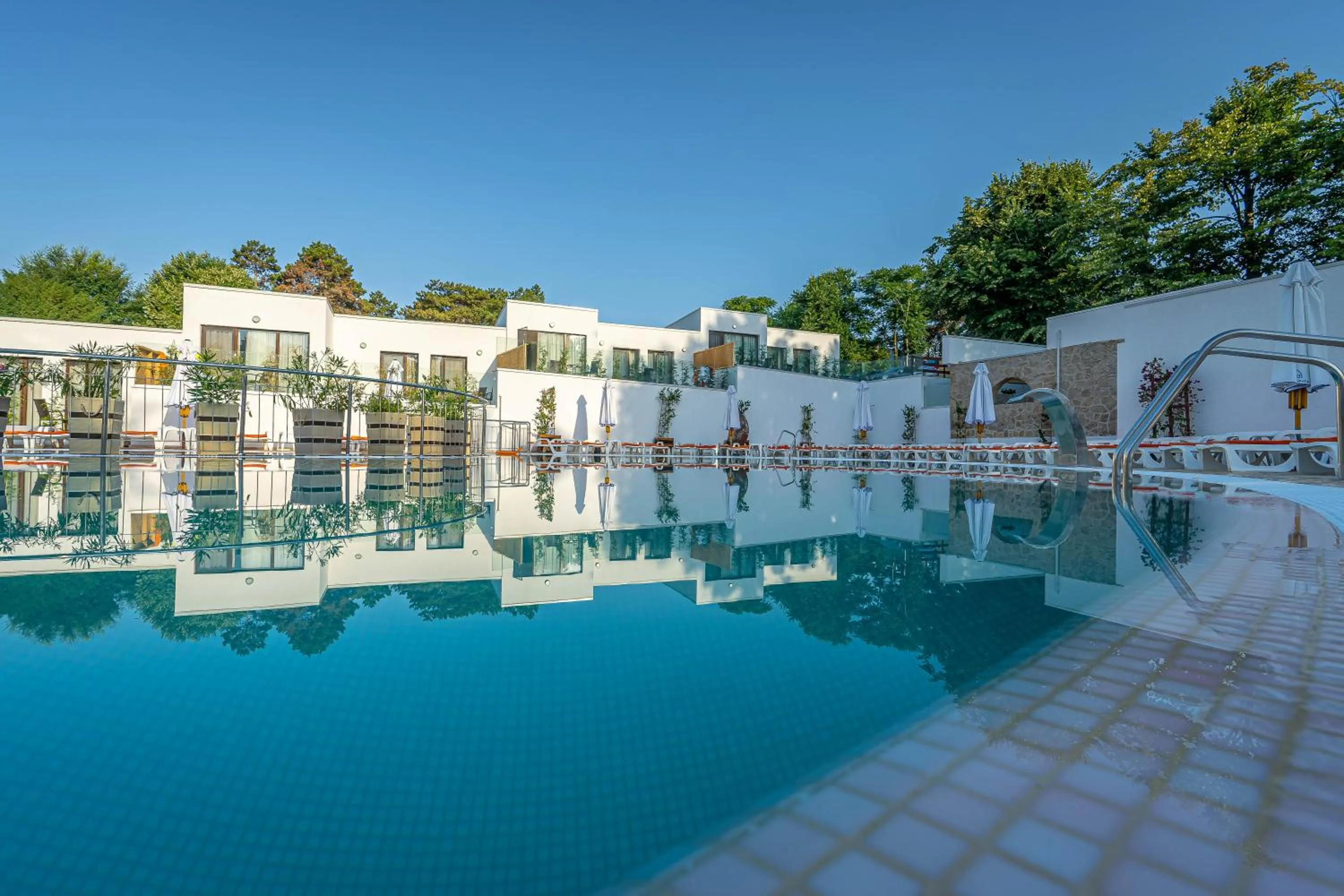 Property building in Mera Resort