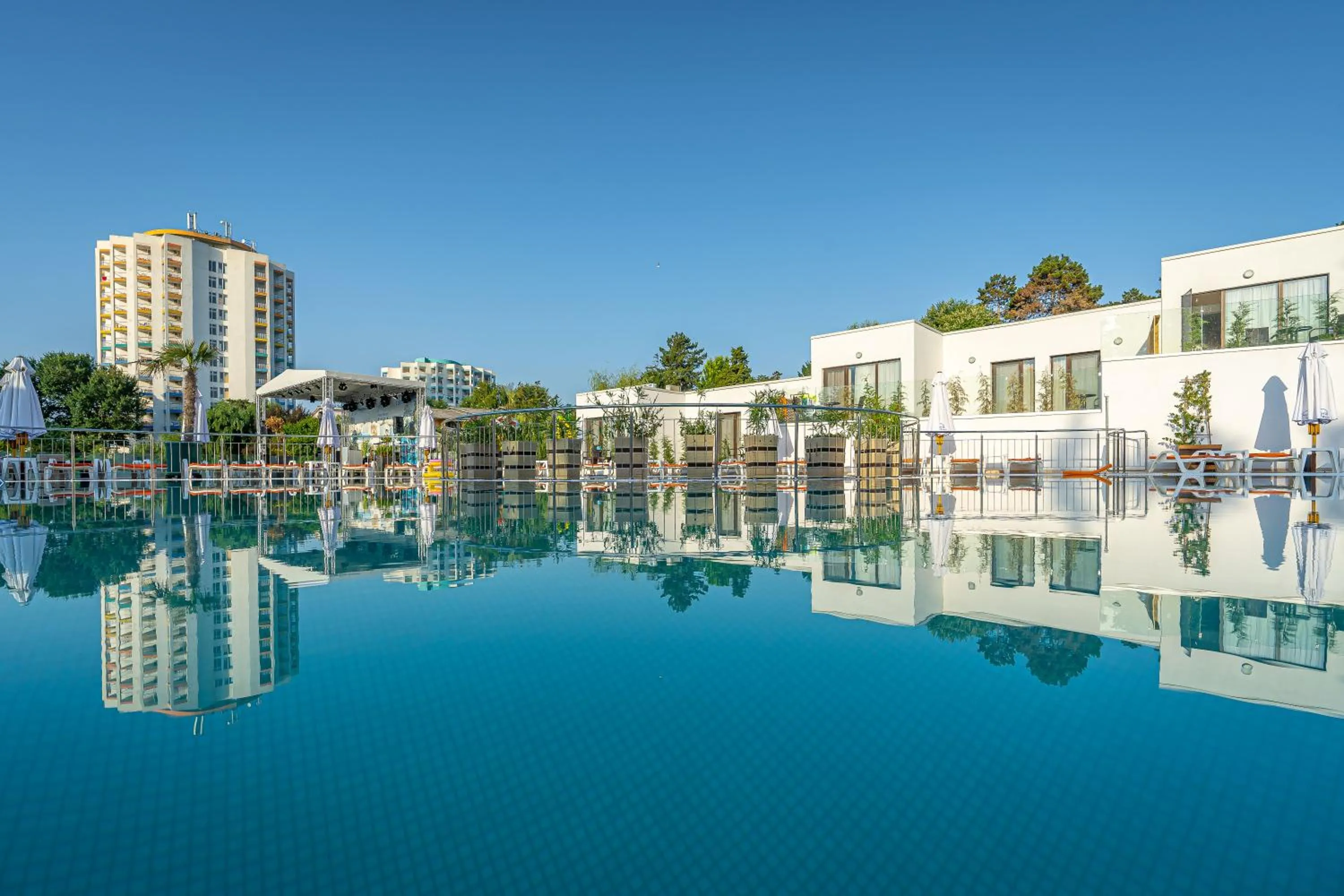 Property building in Mera Resort