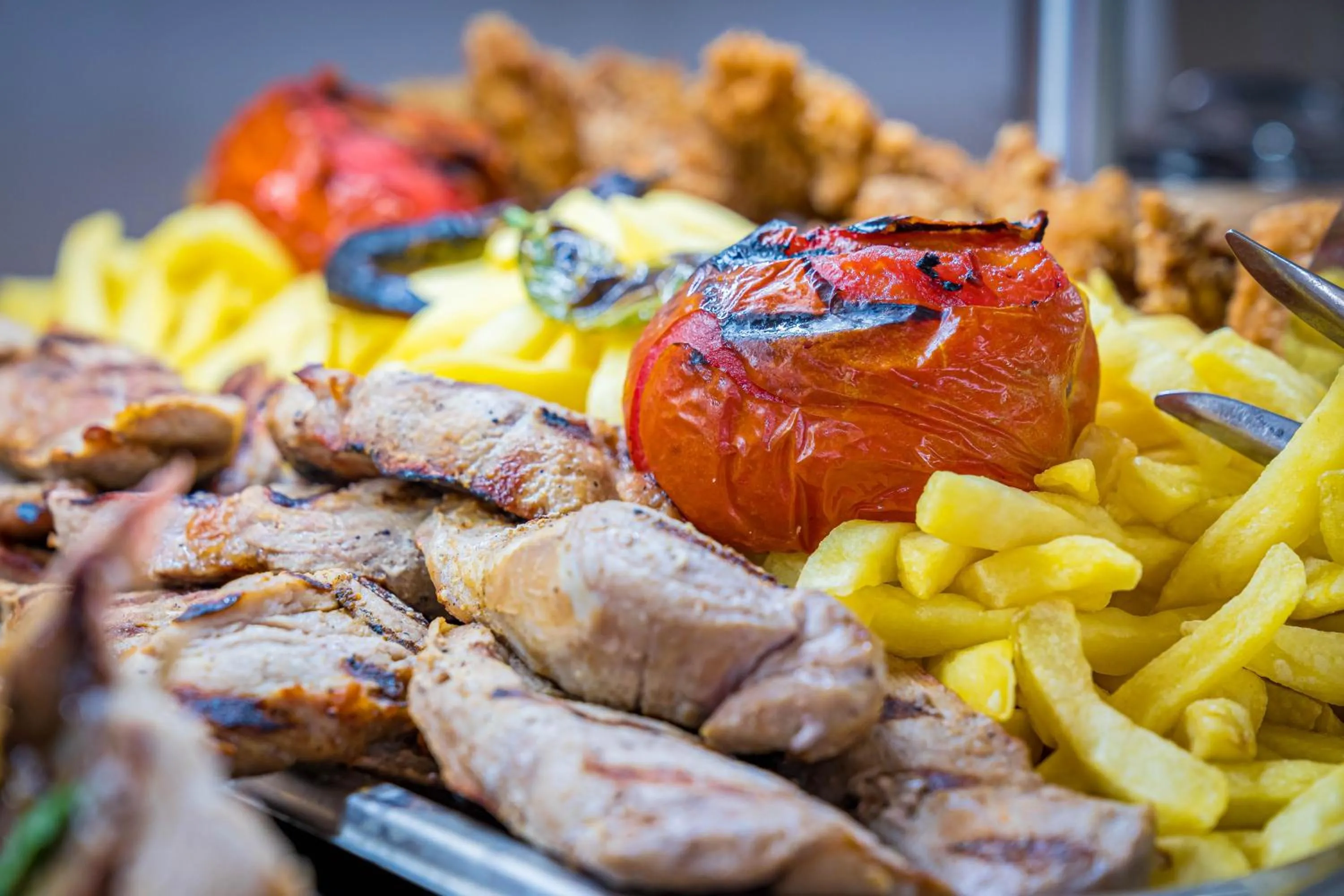 Food and drinks in Mera Resort