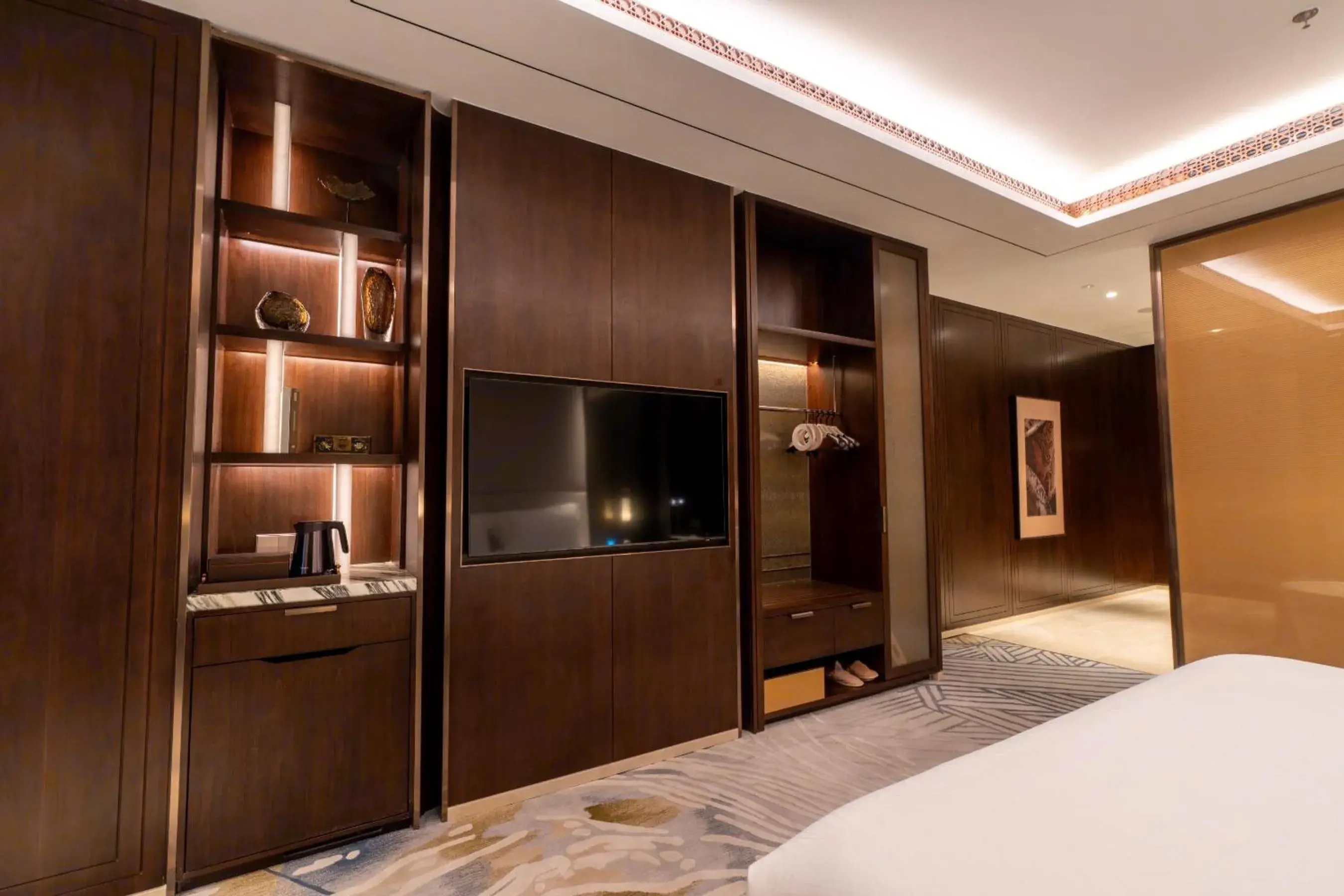 Guests, Bed in Arjuna Solitaire Hotel Guests, Bed in Arjuna Solitaire Hotel