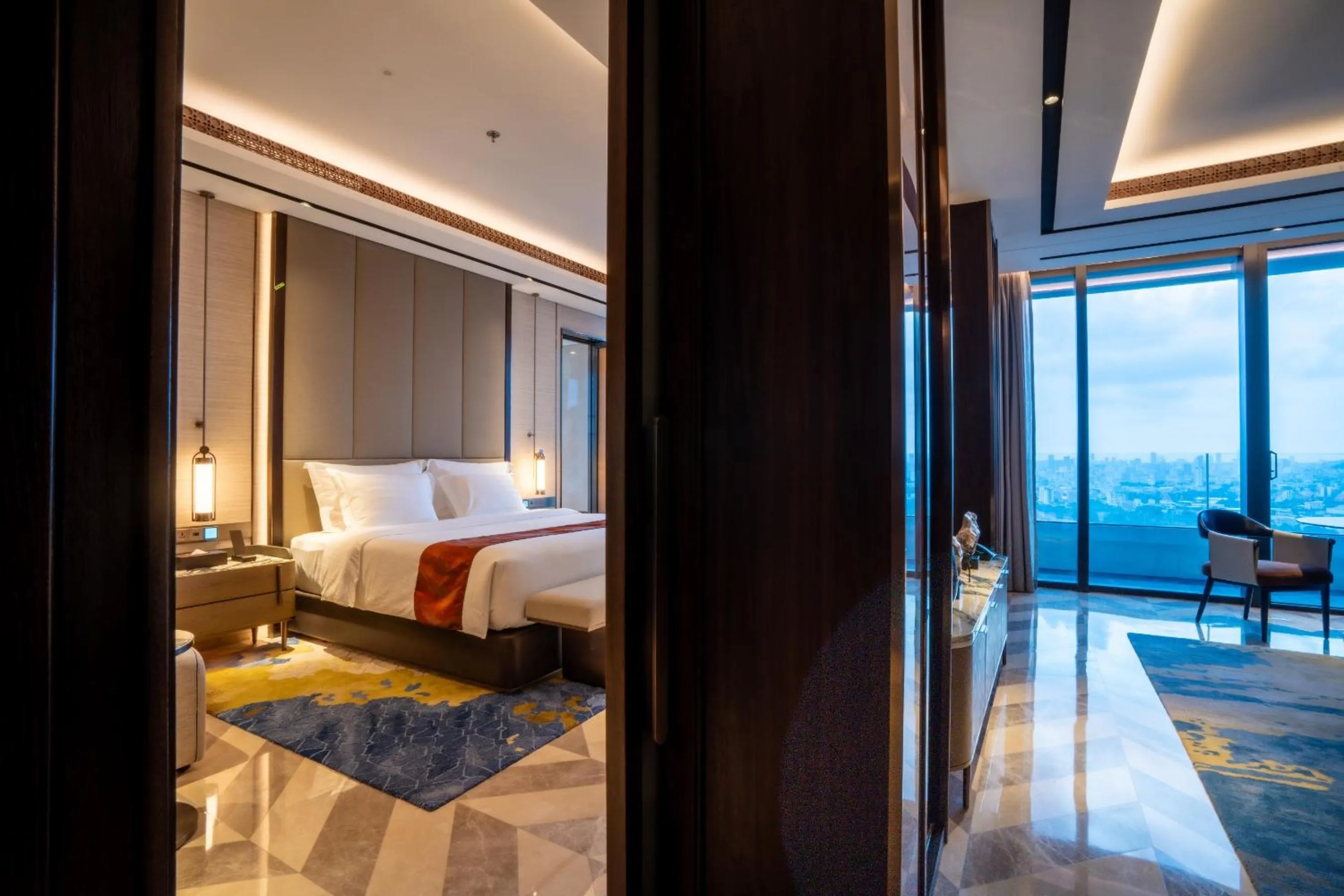 Photo of the whole room, Bed in Arjuna Solitaire Hotel