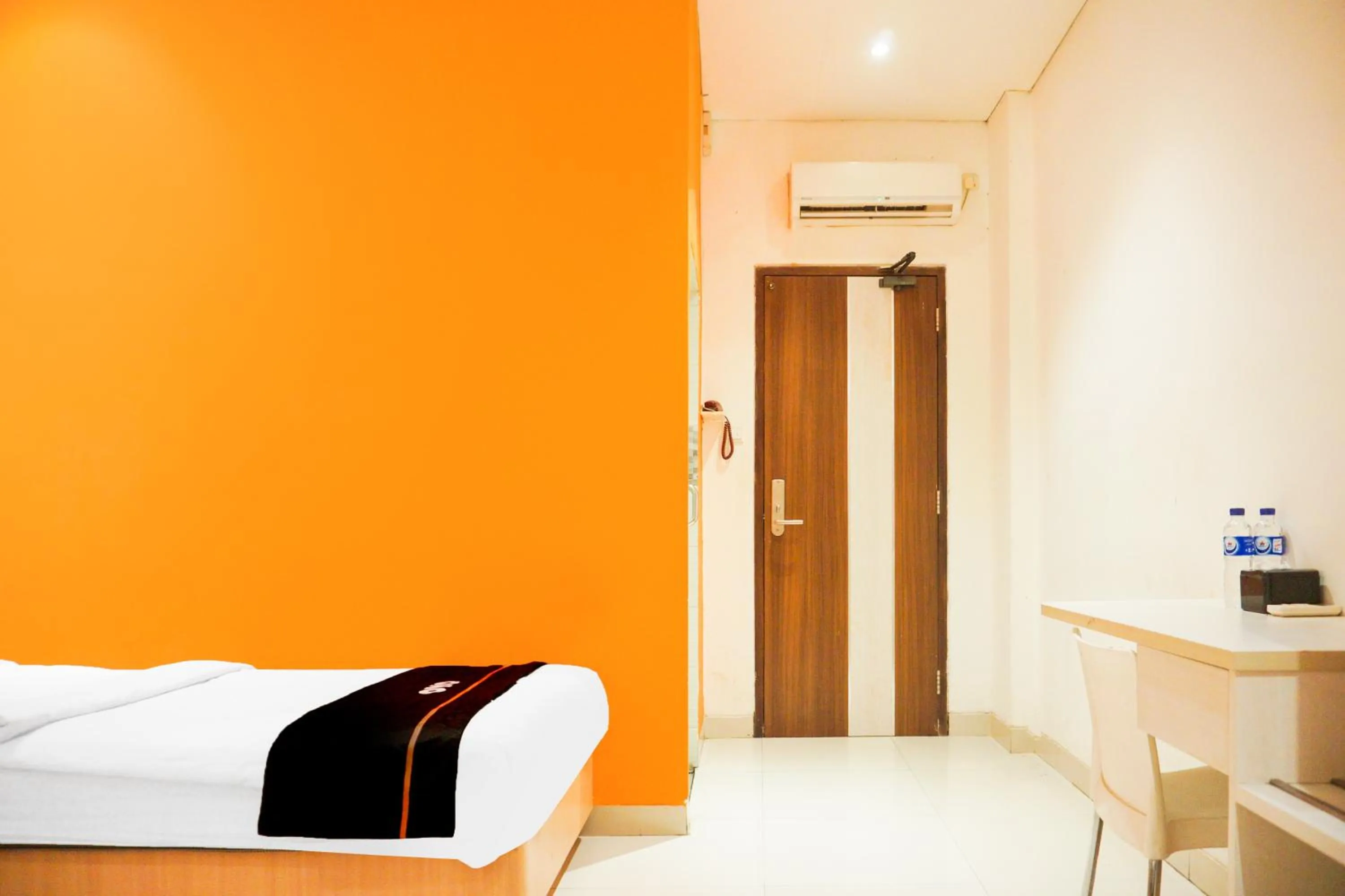 Bedroom, Bed in Townhouse Oak Palembang near Palembang Golf Club formerly KR Hotel