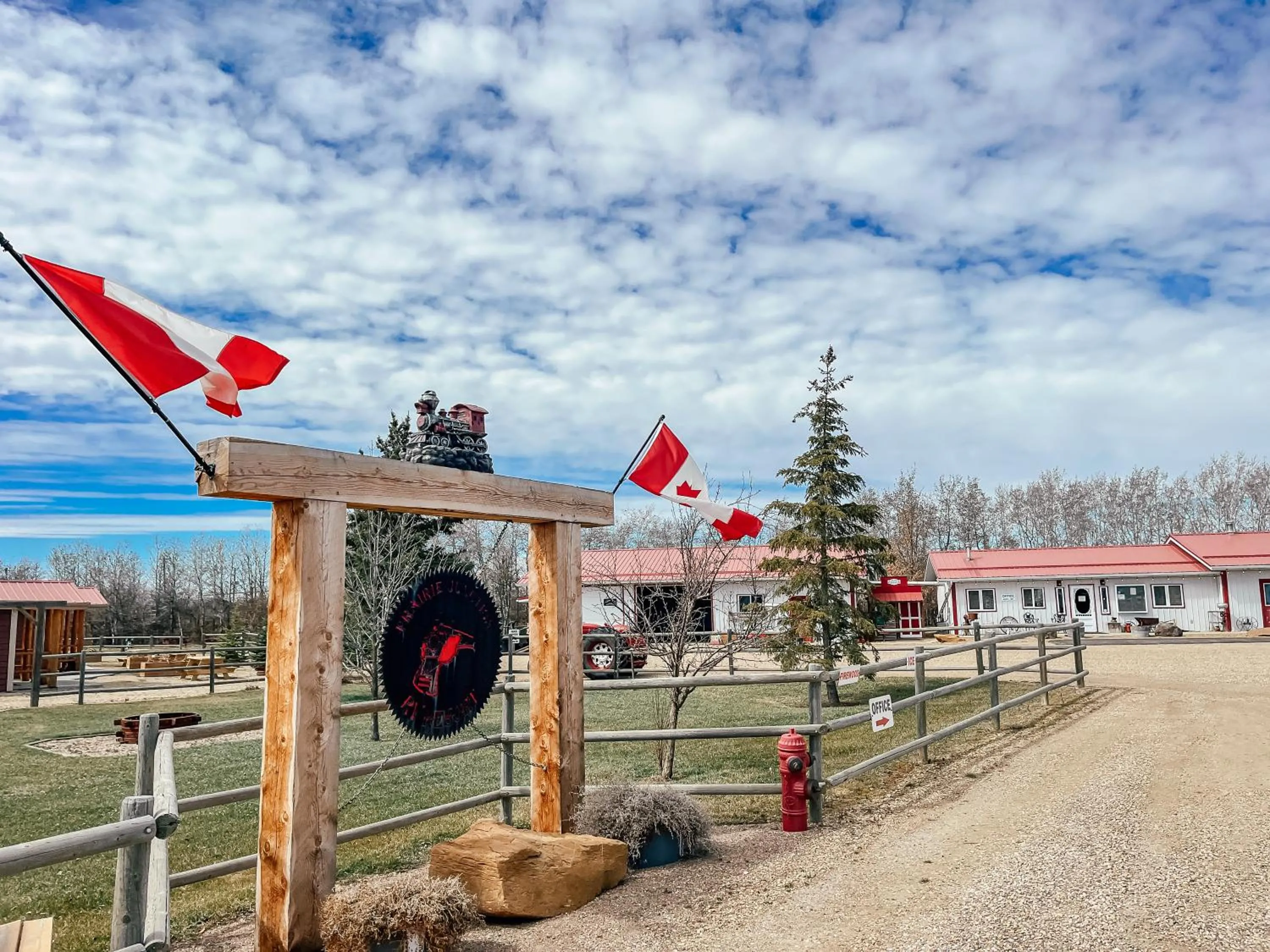 Prairie Junction Rustic Cabins Stettler
