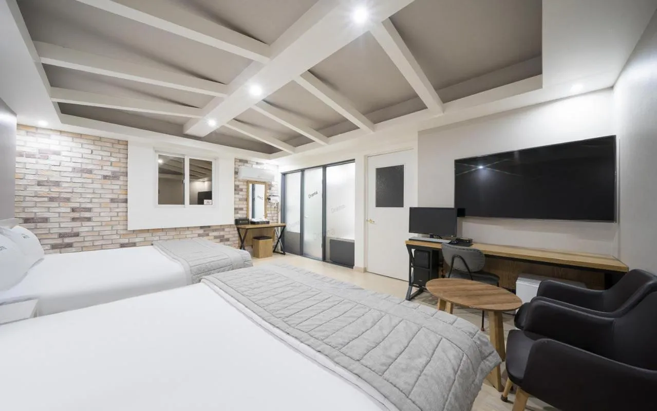 Bed in Daegu Suseong DRAMA