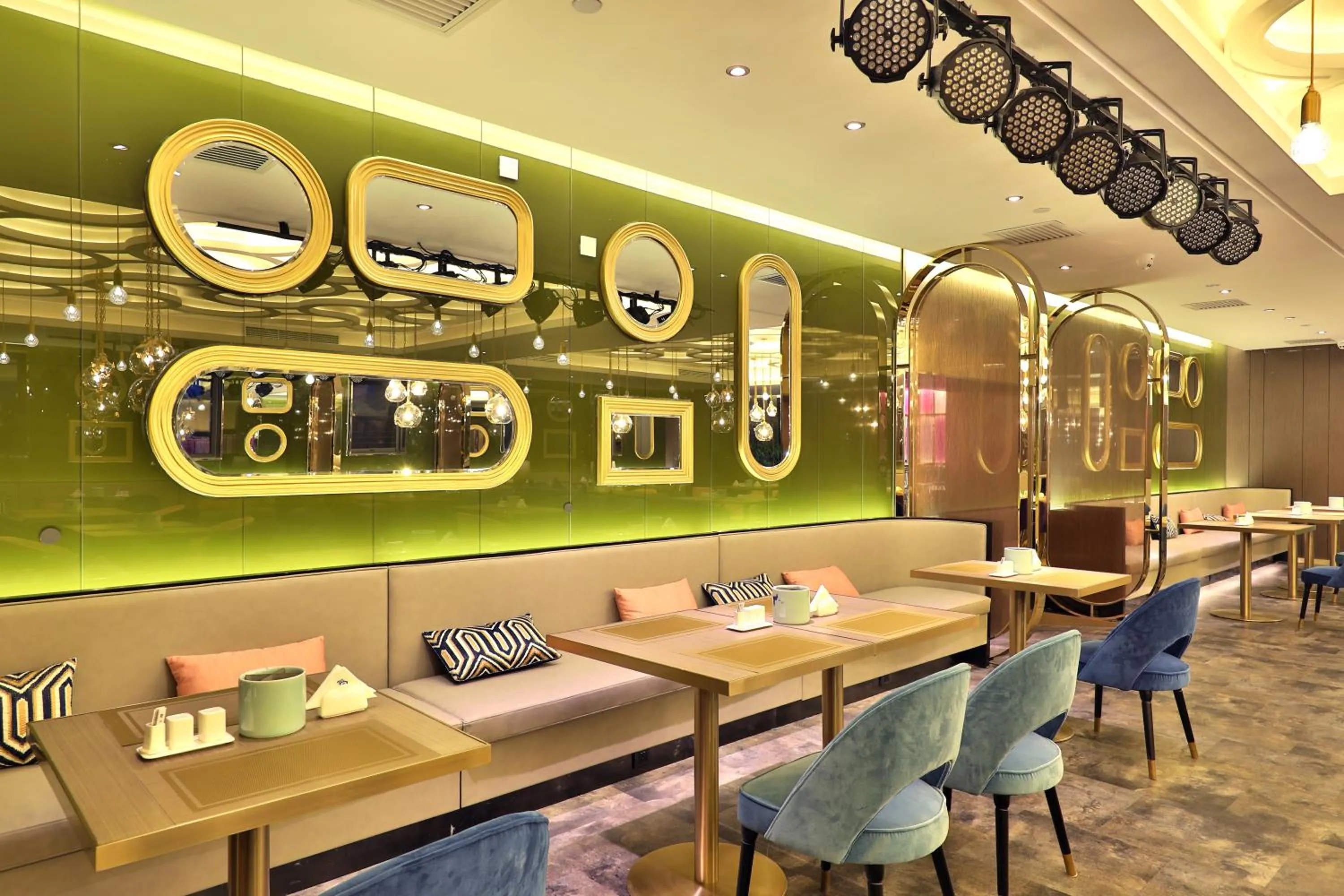 Crystal Orange Hotel Beijing West Railway Station South Square Branch