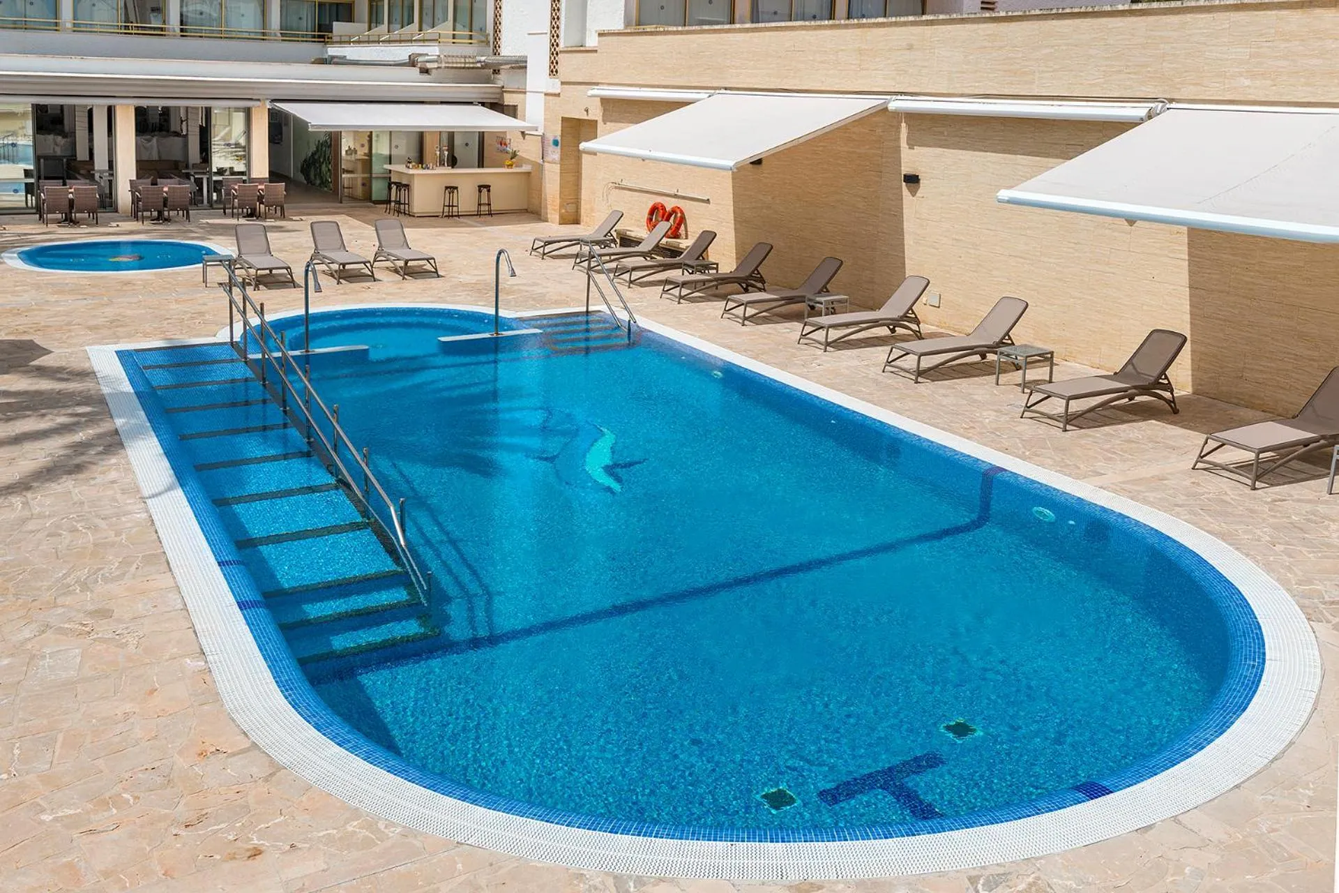 Swimming pool in Hotel Biniamar