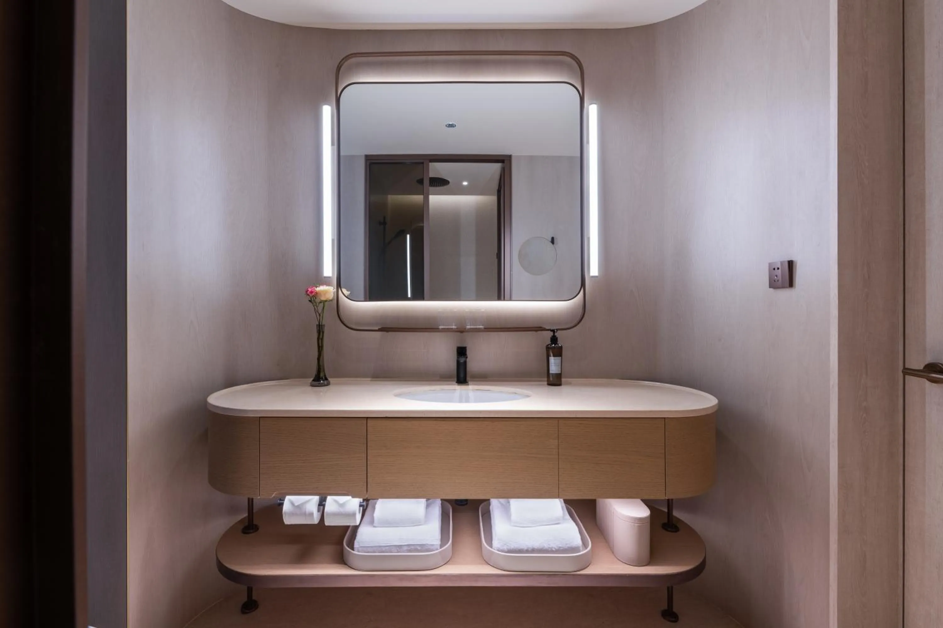 Toilet in Crystal Orange Beijing Tiantan hospital and Head quarters Hotel