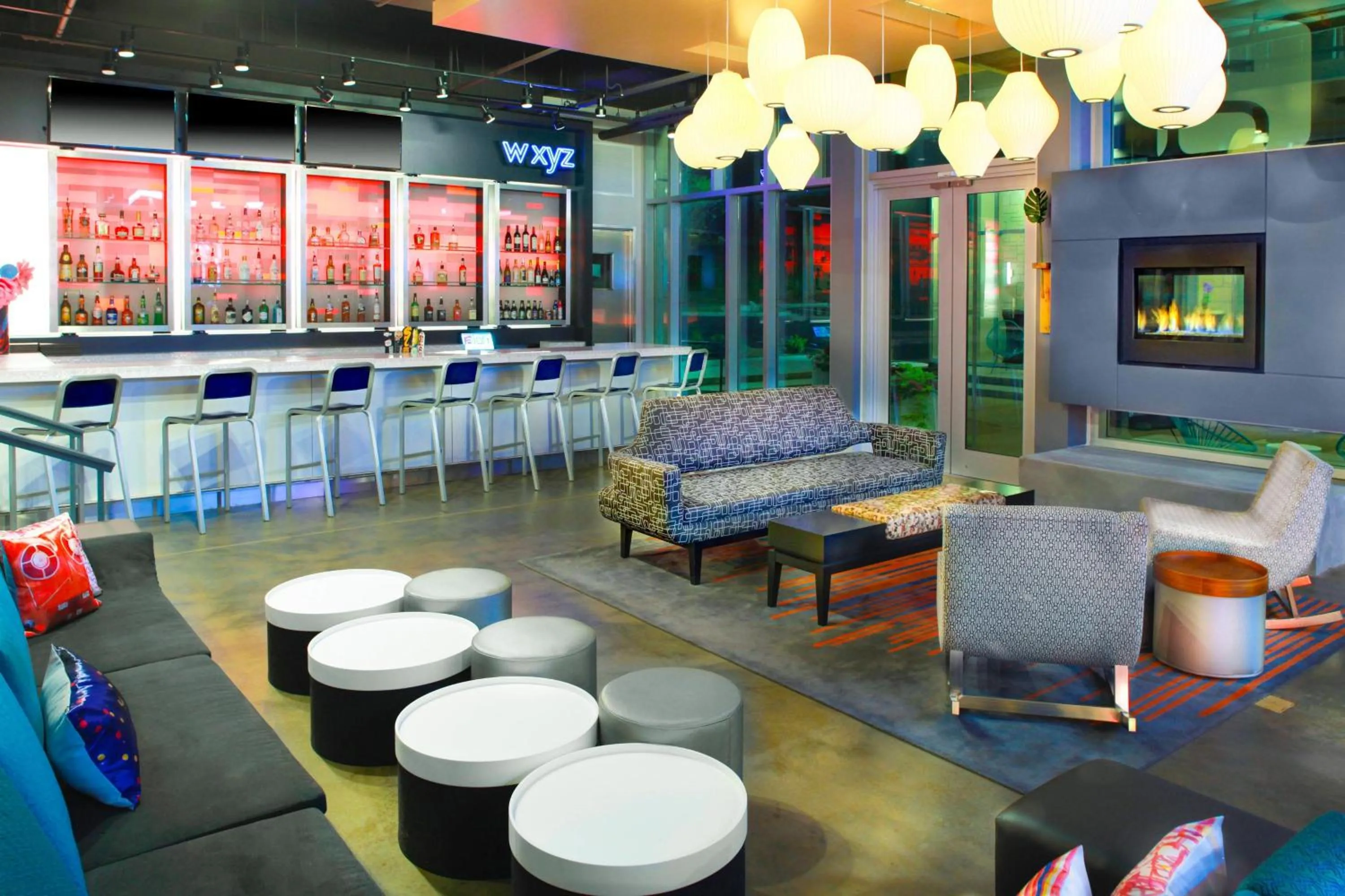 Lounge or bar in Aloft Raleigh Durham Airport Brier Creek