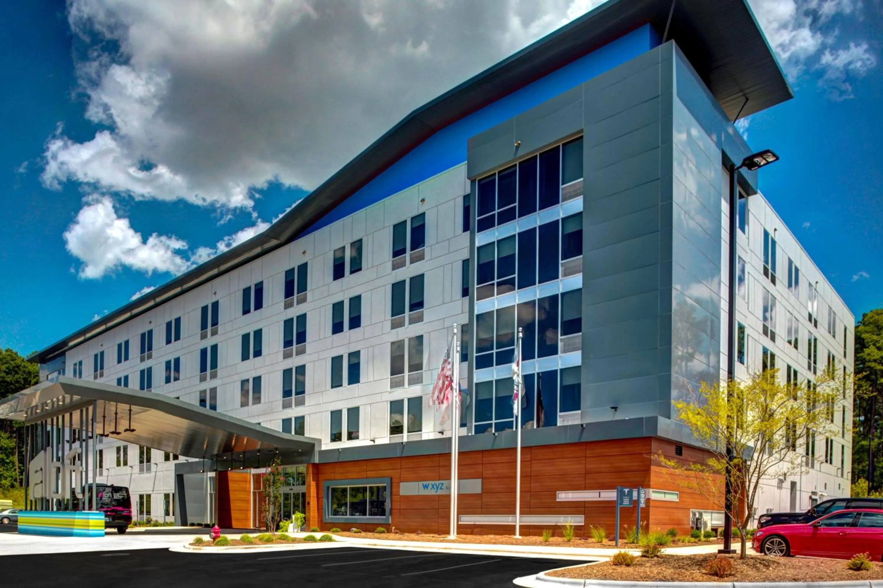 Property building in Aloft Raleigh Durham Airport Brier Creek
