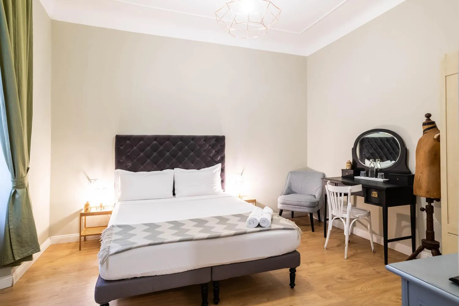 Bed in La Piazzetta Rooms & Apartments