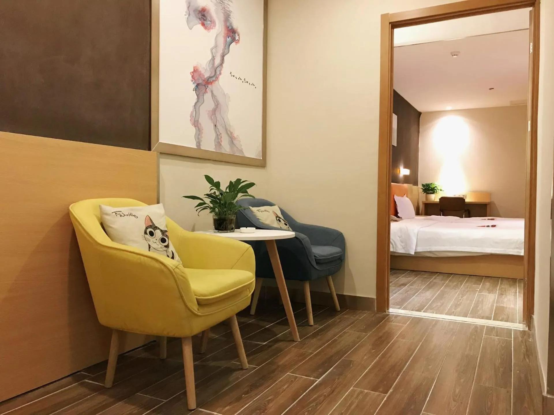 Bed in 7Days Premium Nanjing Xinjiekou Subway Station