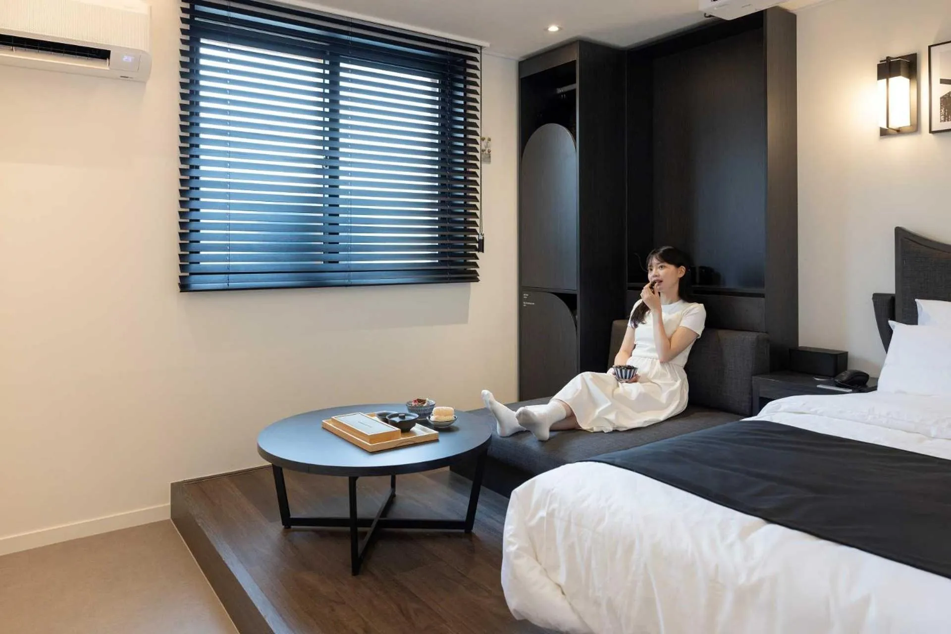 Photo of the whole room, Bed in Anook Hotel and Spa Daejeon Yuseong