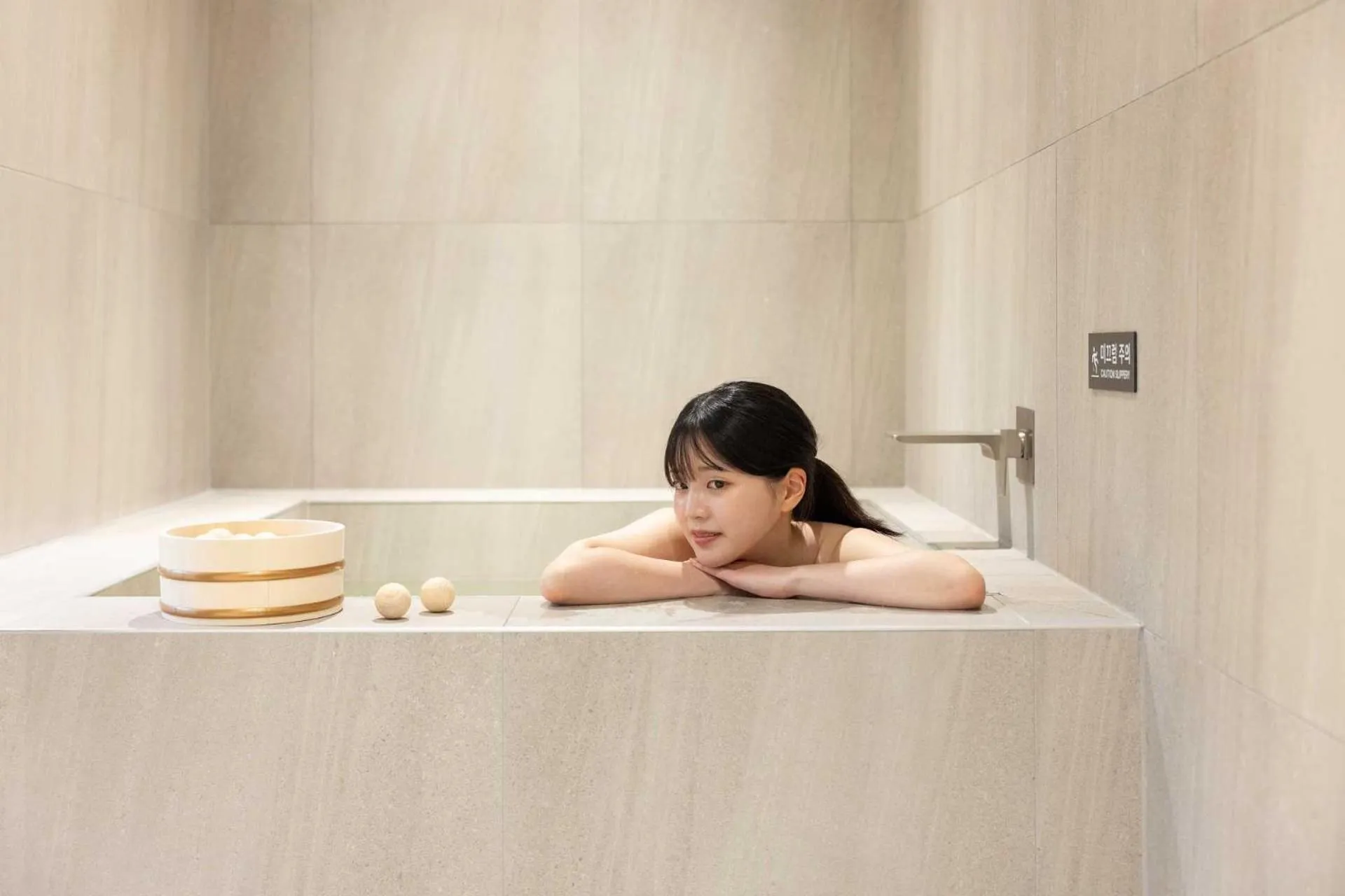 Spa and wellness centre/facilities in Anook Hotel and Spa Daejeon Yuseong