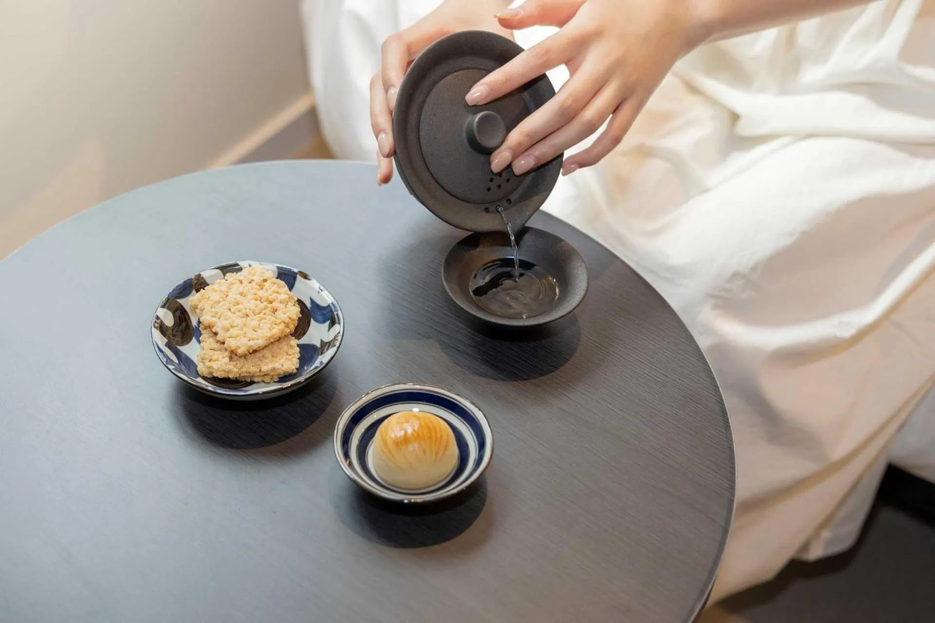 Coffee/tea facilities, Bed in Anook Hotel and Spa Daejeon Yuseong