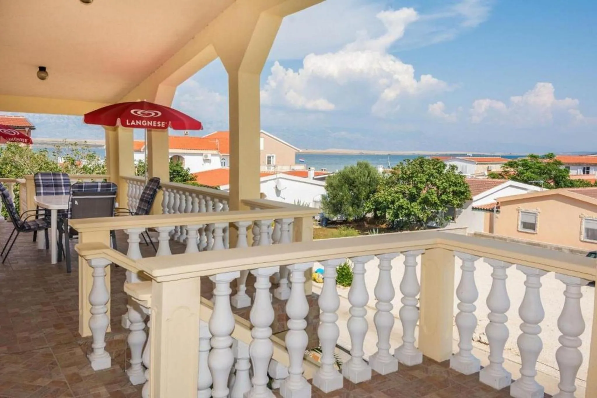 Property building in Apartments Delic-Pejic