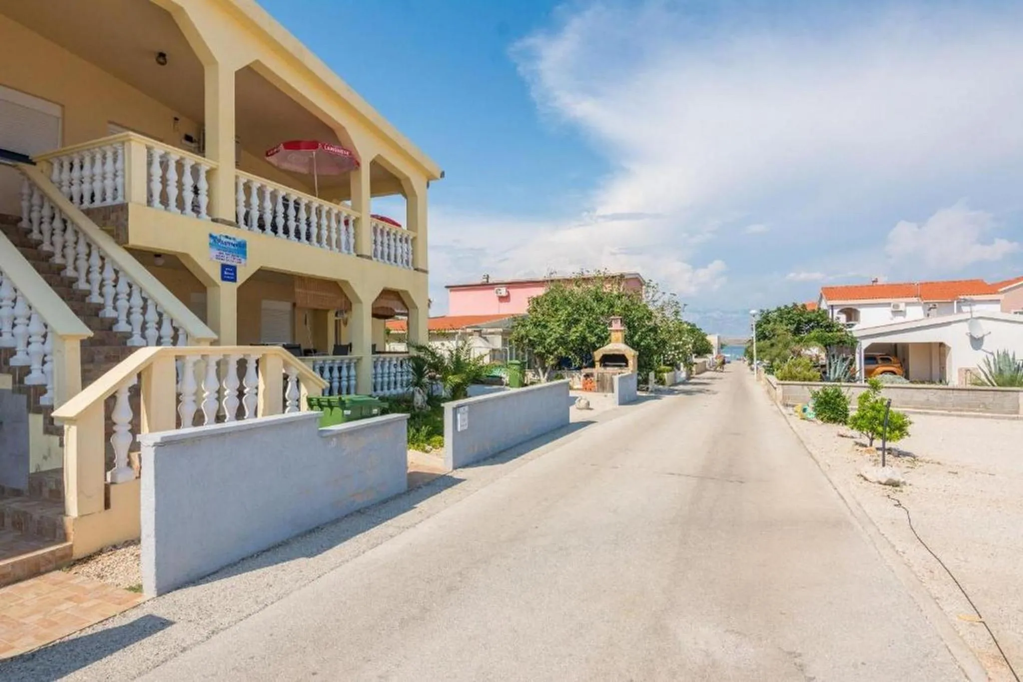 Property building in Apartments Delic-Pejic