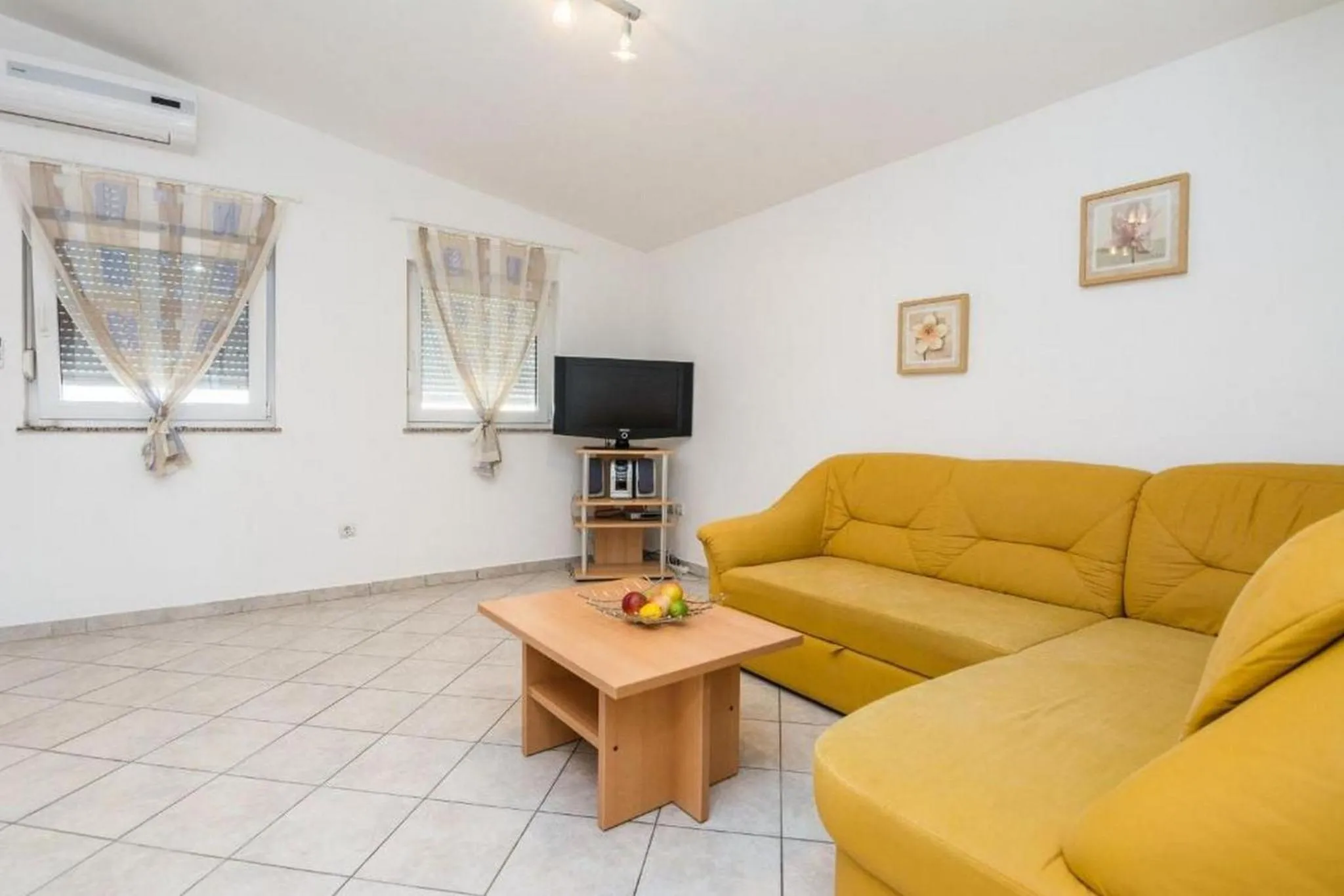 TV and multimedia in Apartments Delic-Pejic