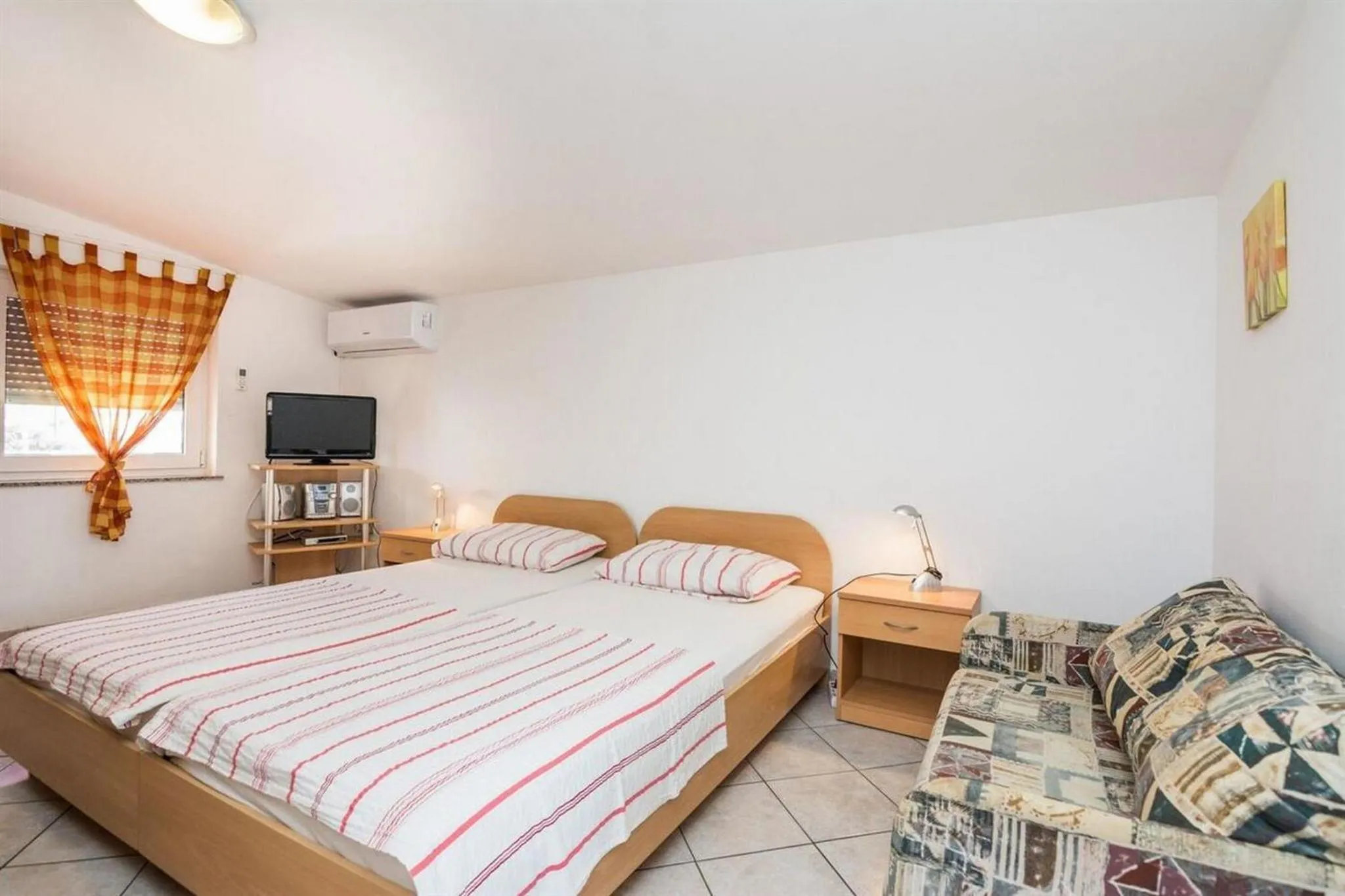 Bed in Apartments Delic-Pejic