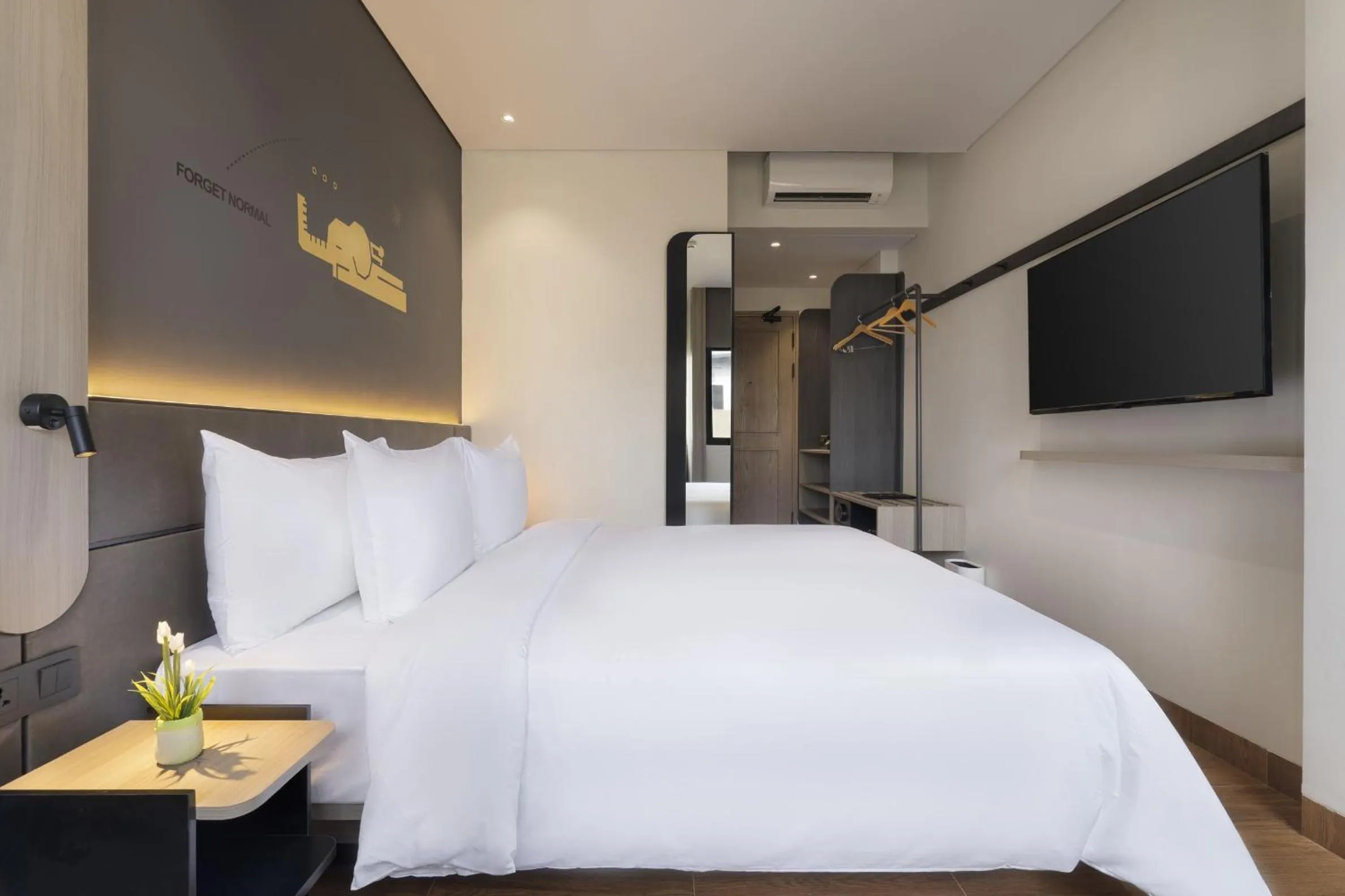 Bedroom, Bed in ROOMS INC Sudirman Jakarta