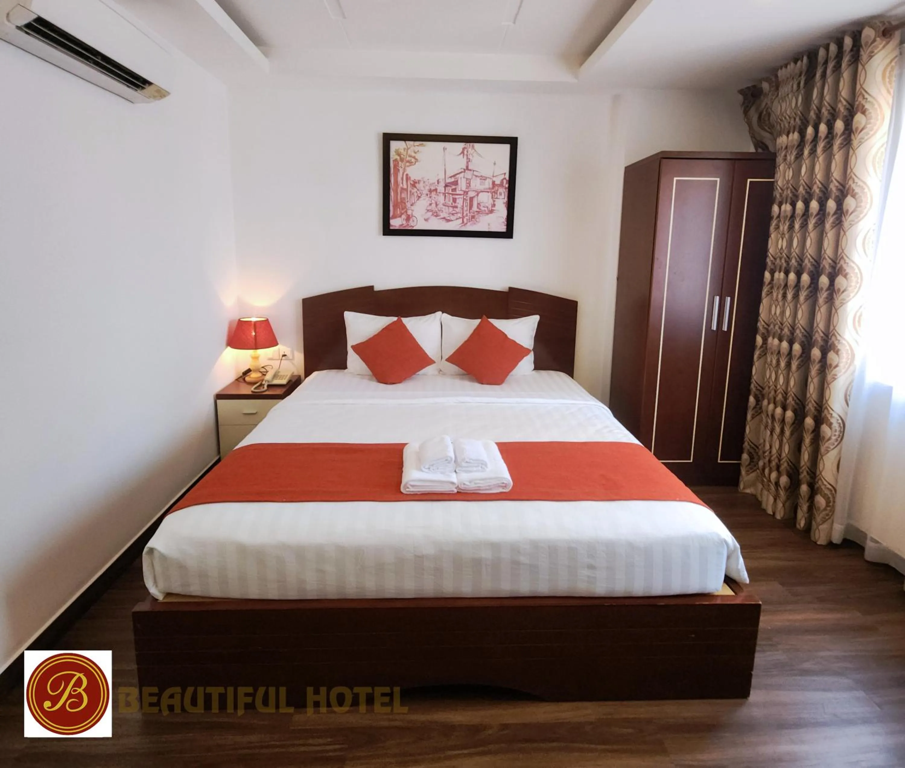 Bed in Beautiful Hotel Bui vien