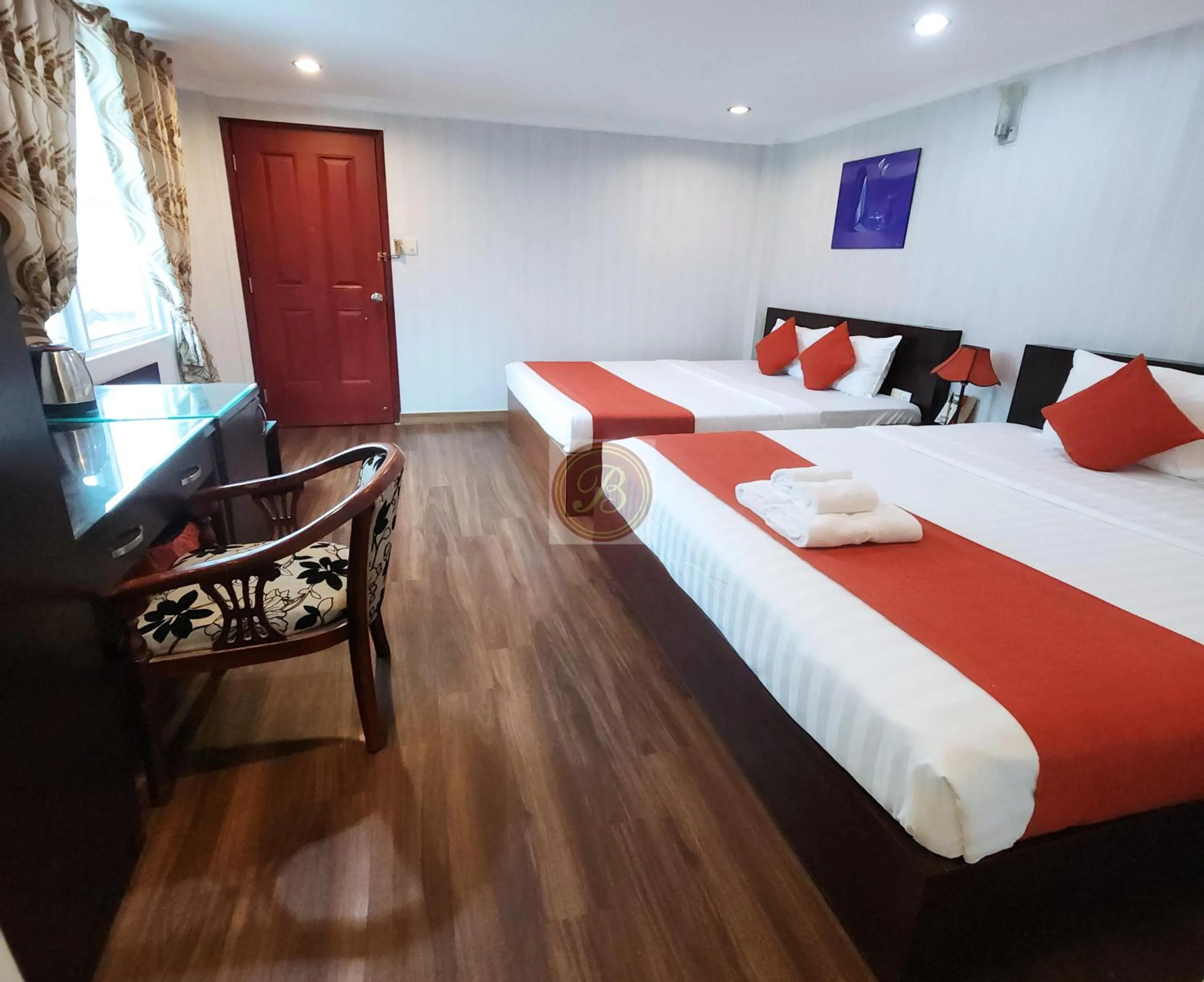 Bed in Beautiful Hotel Bui vien