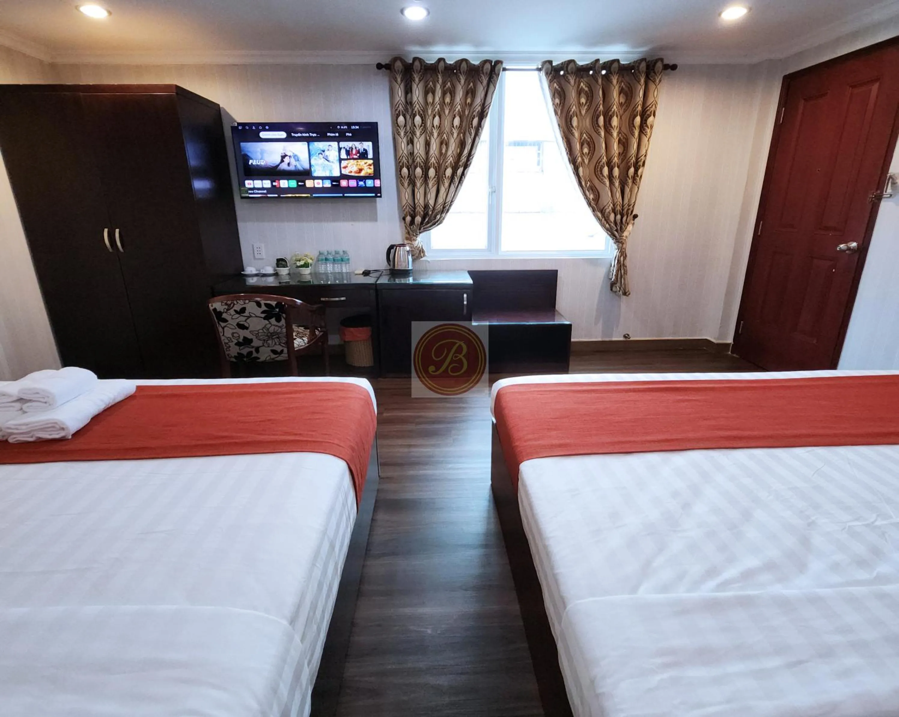 Bed in Beautiful Hotel Bui vien
