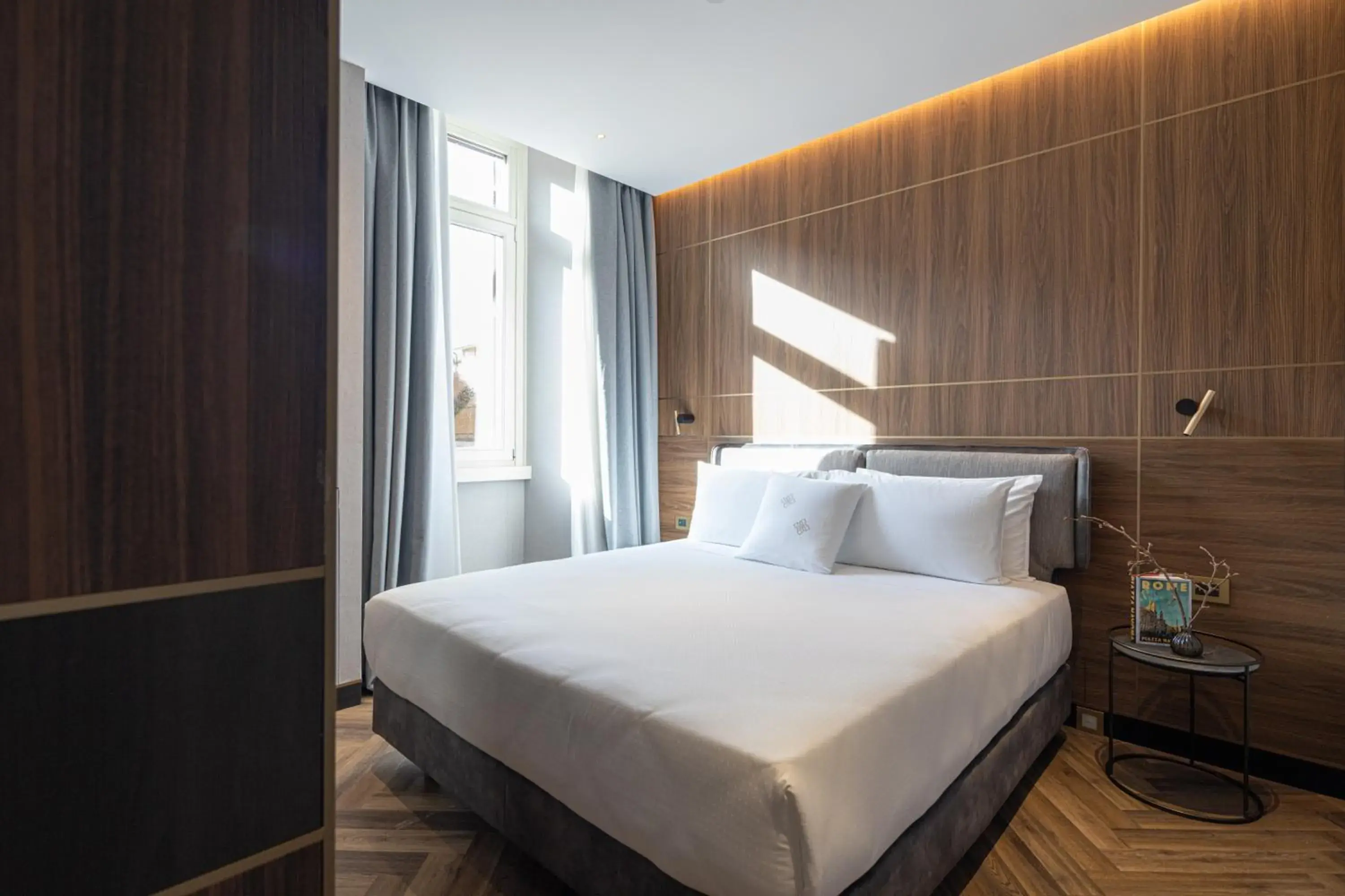 Queen Room with Garden View in Palazzo 4 Fontane 12 Queen Room with Garden View in Palazzo 4 Fontane 12